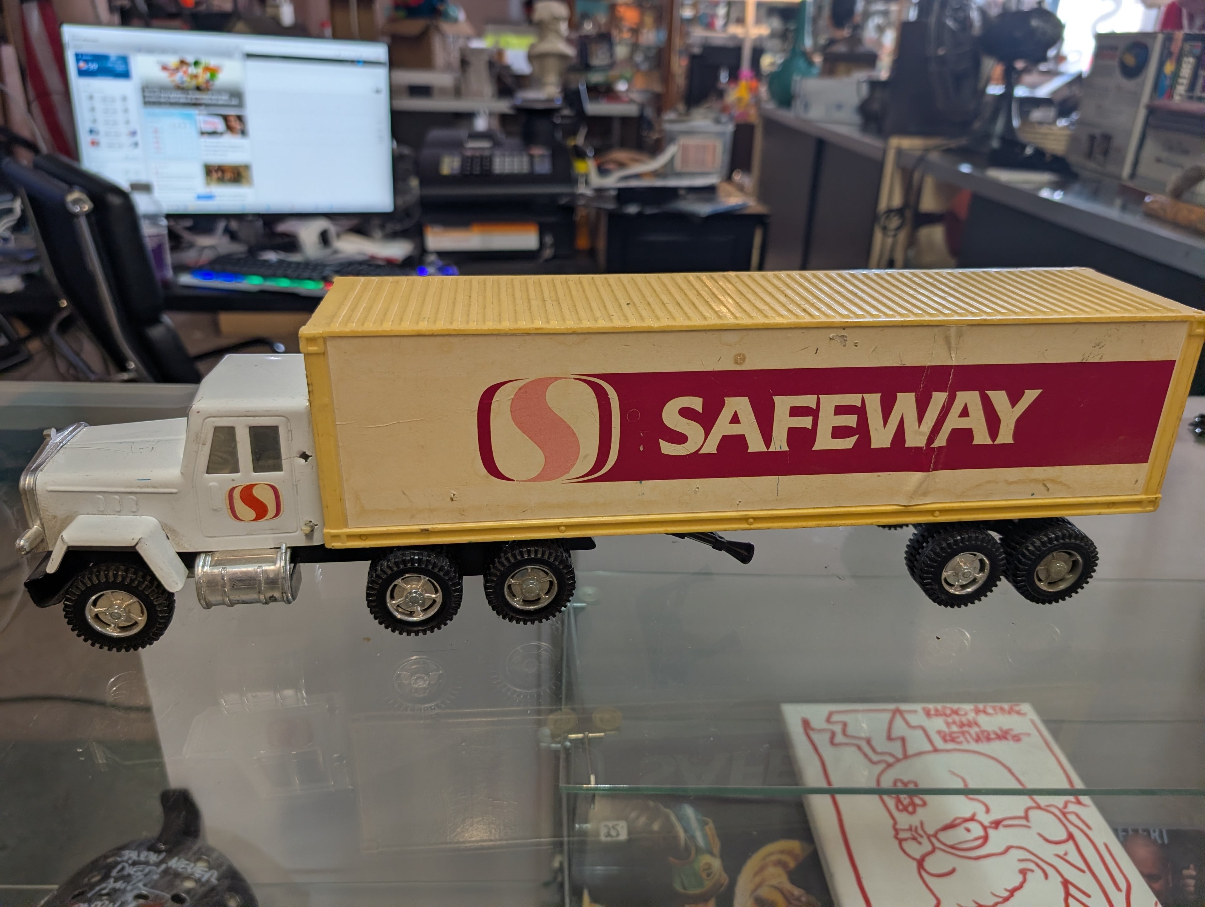 Vintage Safeway Semi Truck Trailer Toy Advertising Diecast Collectible
