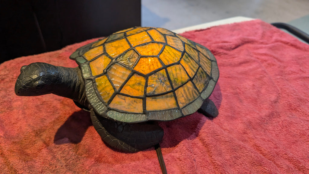 Vintage Tiffany Style Stained Glass Turtle Table Lamp Amber Green Shell