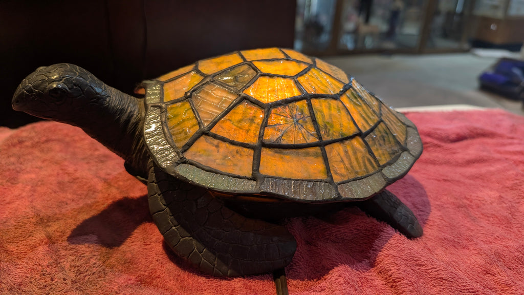 Vintage Tiffany Style Stained Glass Turtle Table Lamp Amber Green Shell