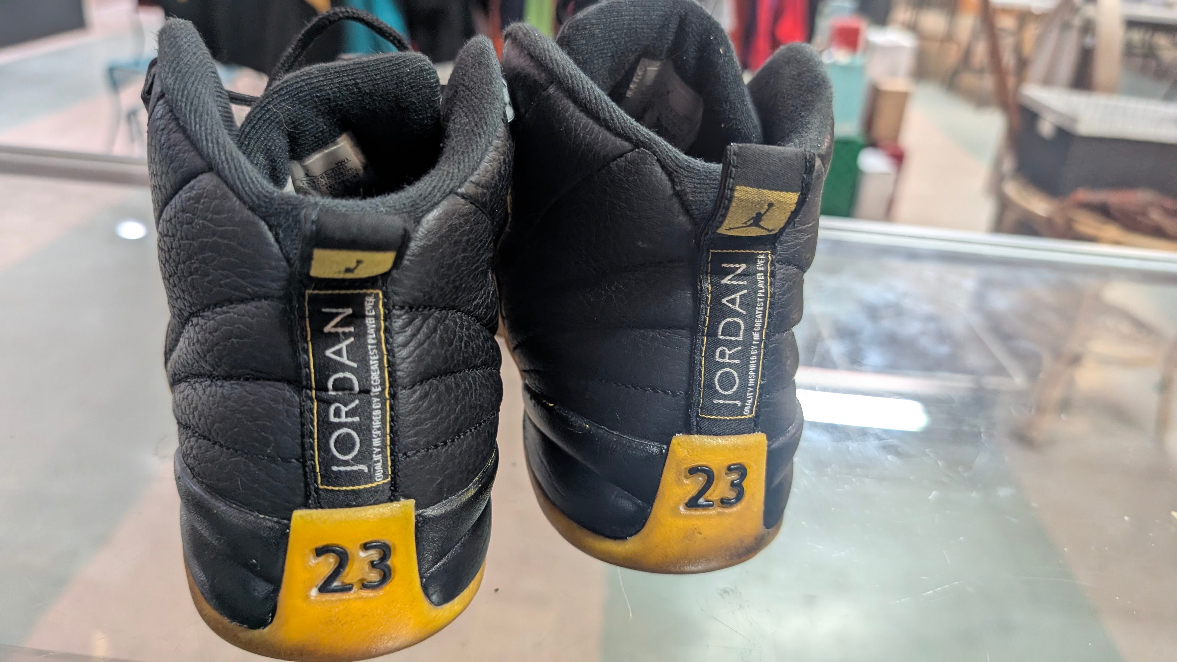 Air Jordan 12 Retro Black University Gold Mens Size 7Y 153265070