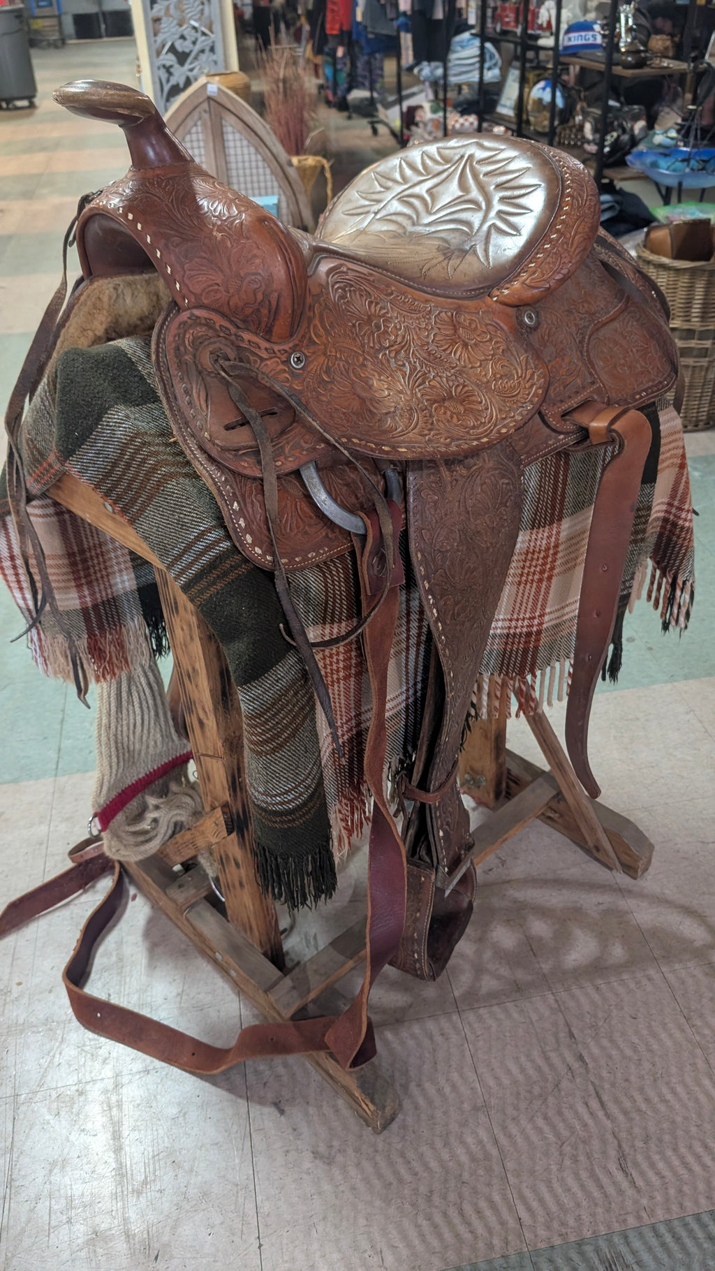 Tooled Leather Western Saddle Floral Carved Brown Horse Tack