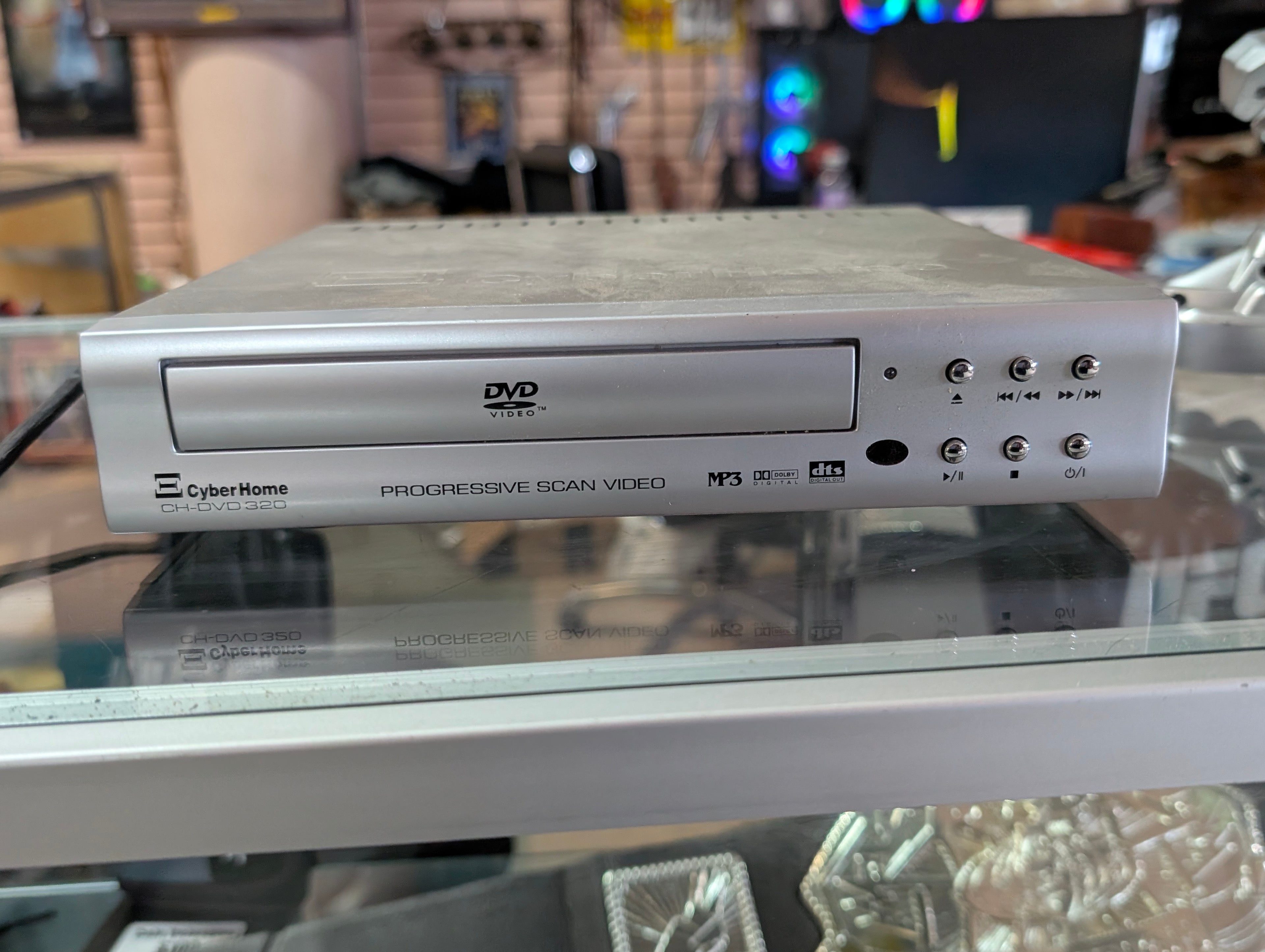 CyberHome CH-DVD 320 Progressive Scan DVD Player MP3 Dolby DTS Silver