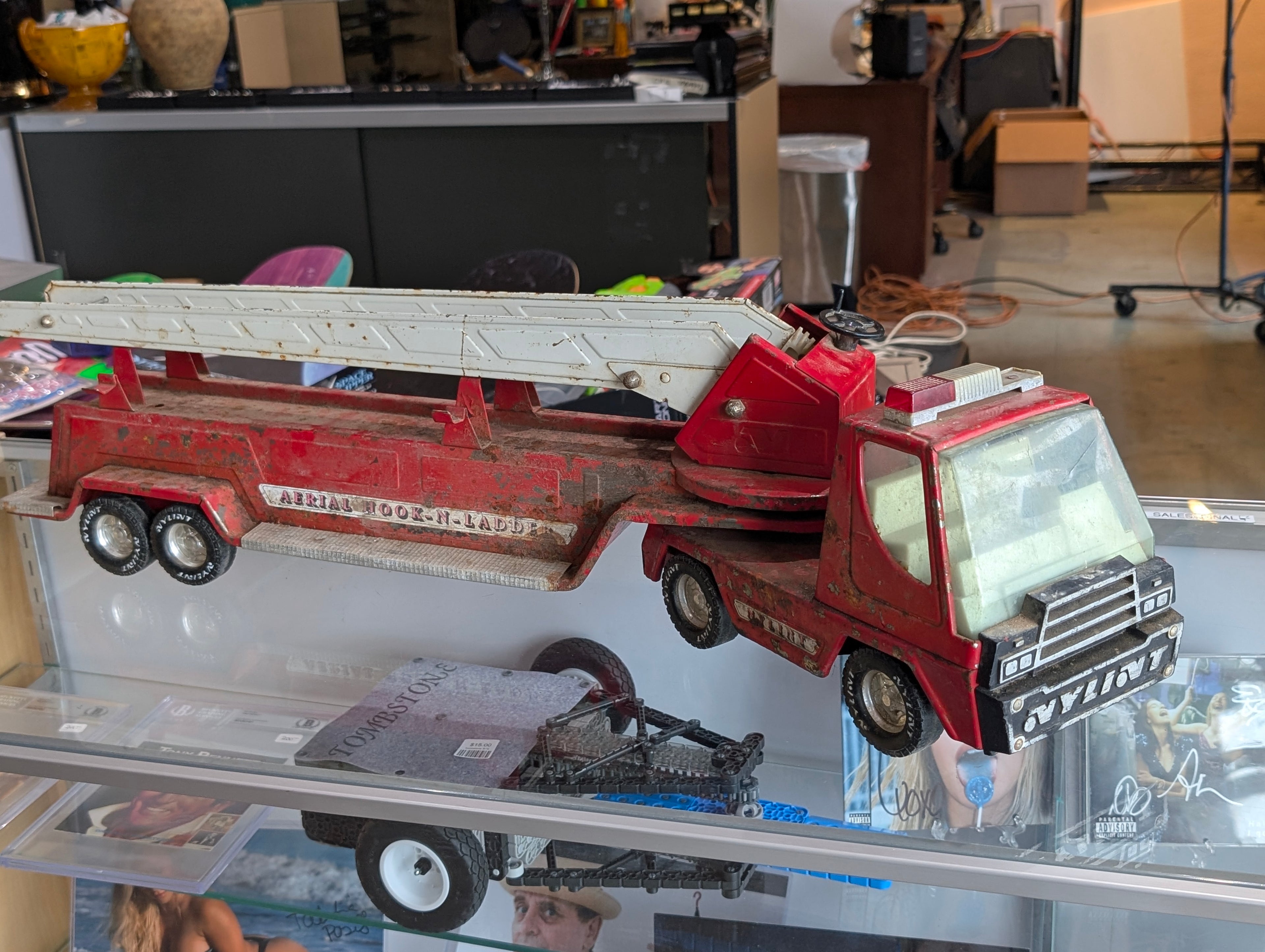 Vintage NYLINT Aerial Hook-N-Ladder Fire Truck Pressed Steel Toy