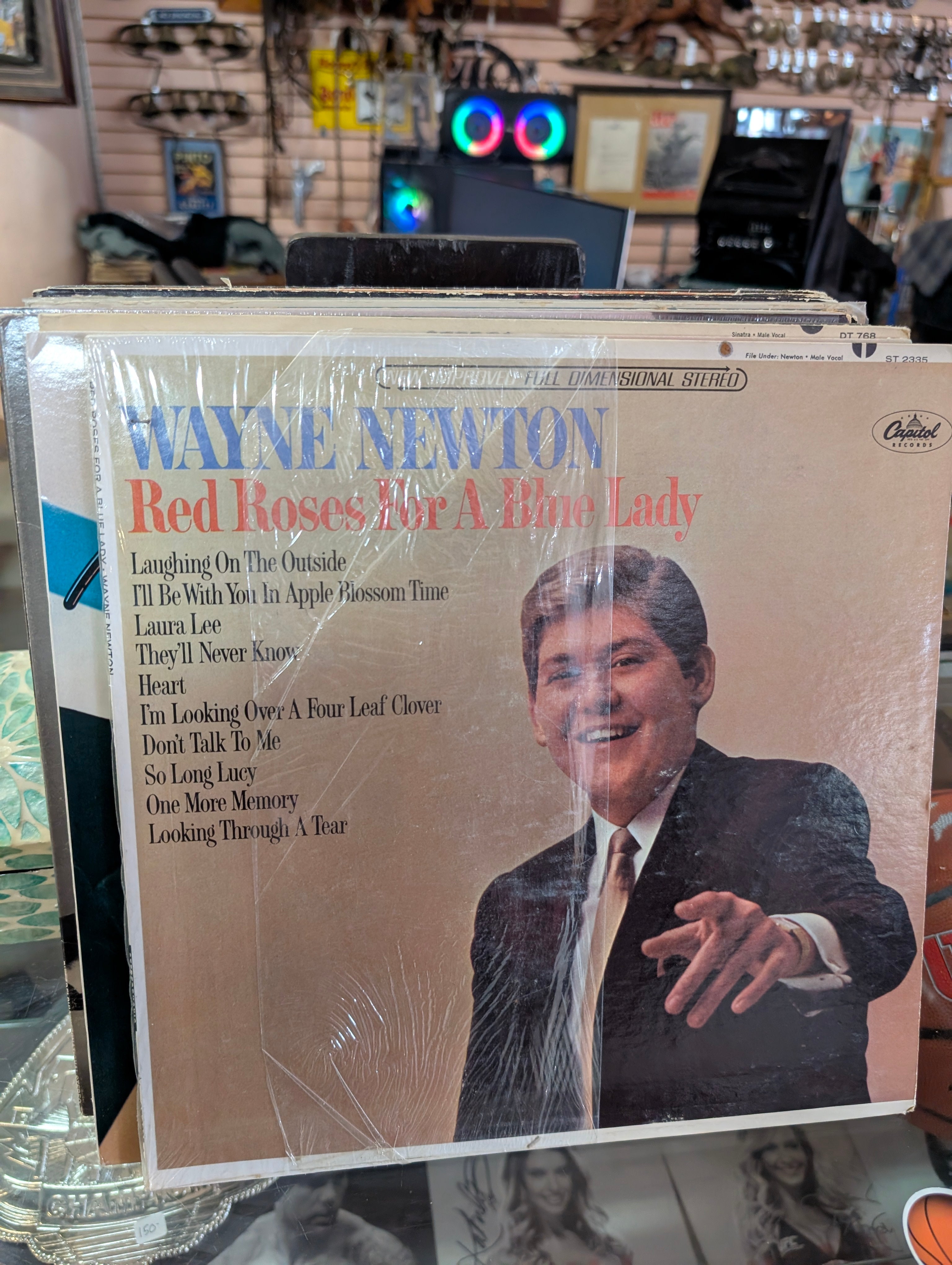 Vintage Wayne Newton Red Roses For A Blue Lady Capitol ST 2335 Vinyl LP