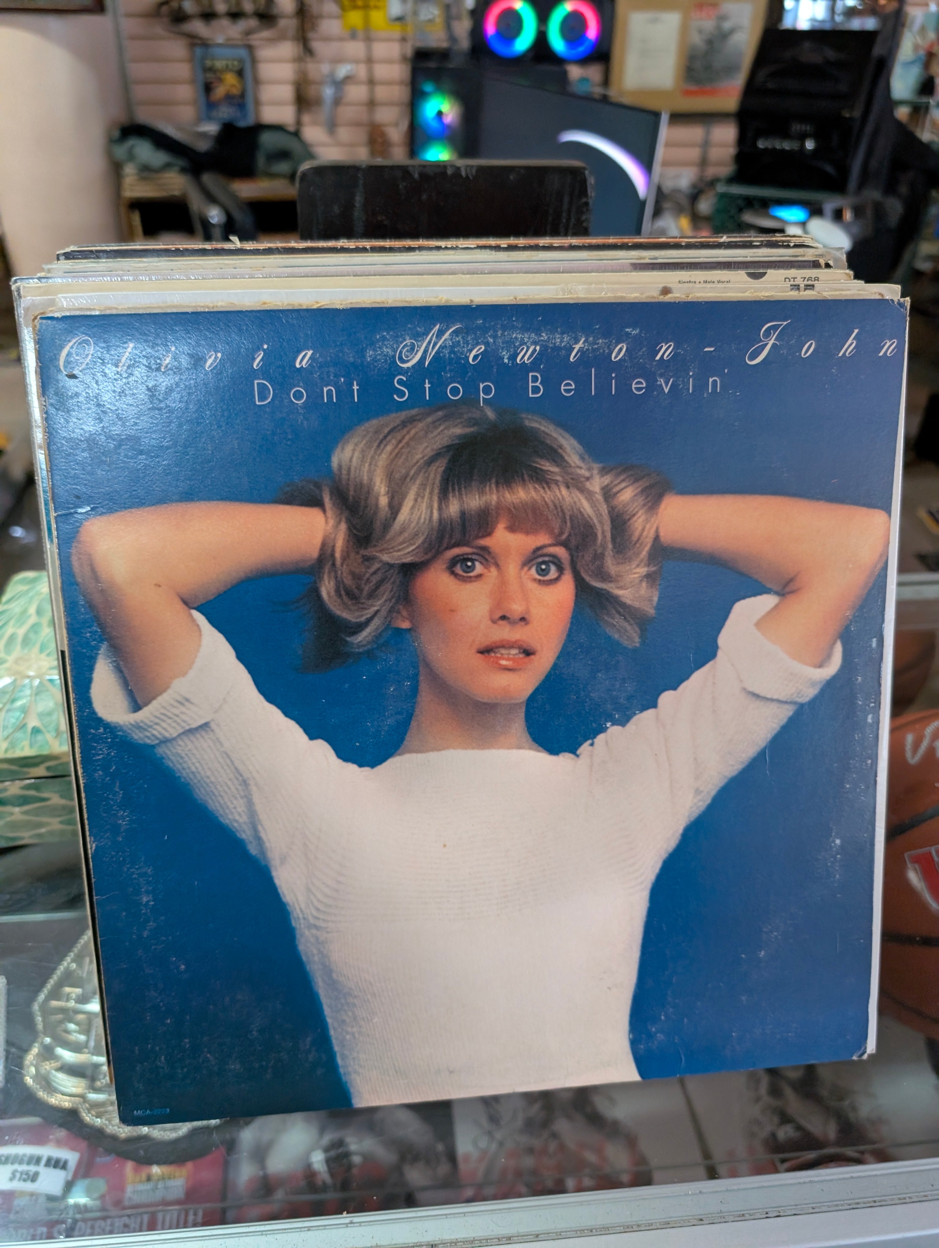 Vintage Olivia Newton-John Dont Stop Believin MCA 2227 Vinyl LP Album