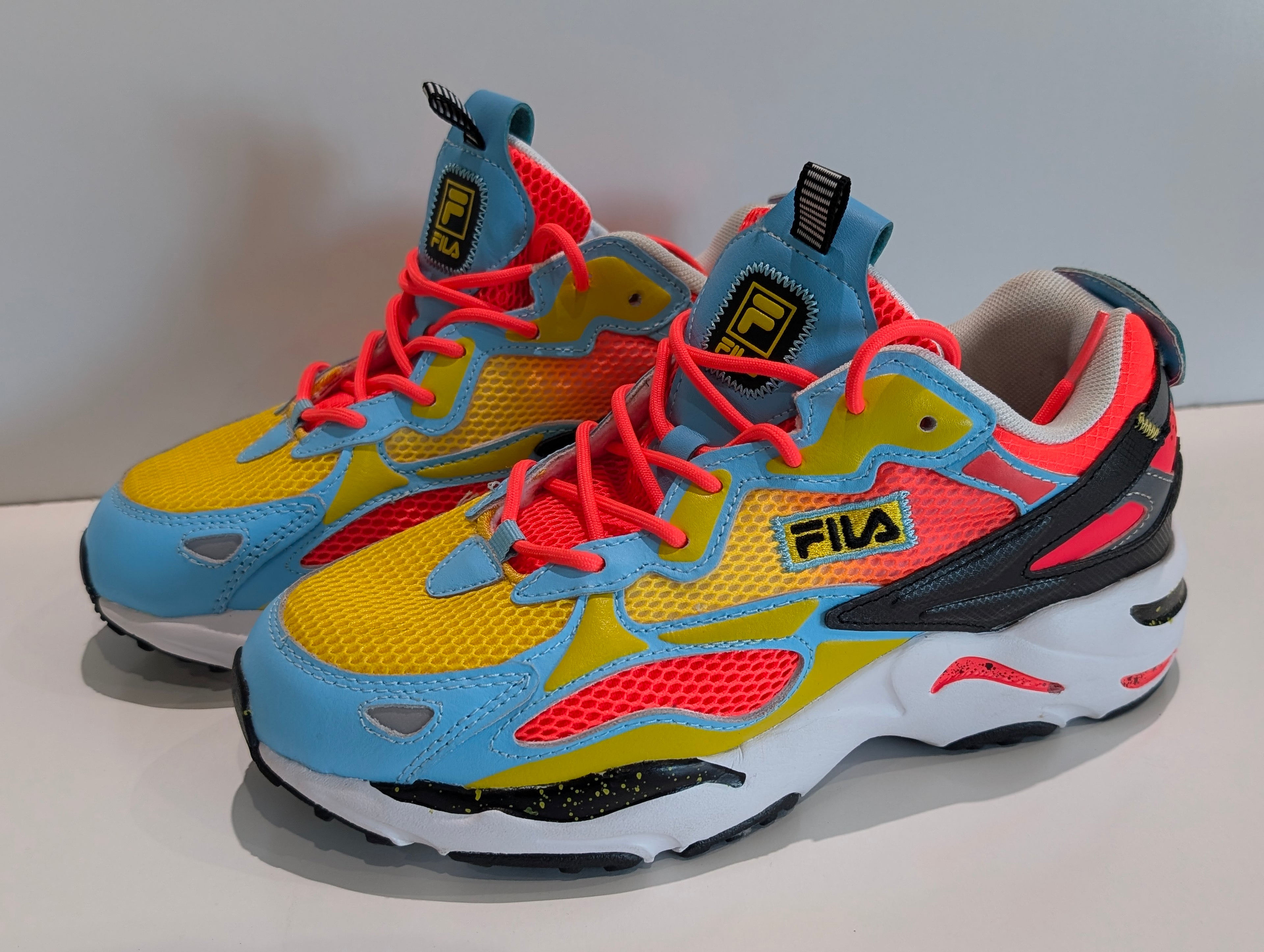 FILA Ray Tracer 5RM01976-693 Neon Colorway Mens Size 10 Sneakers