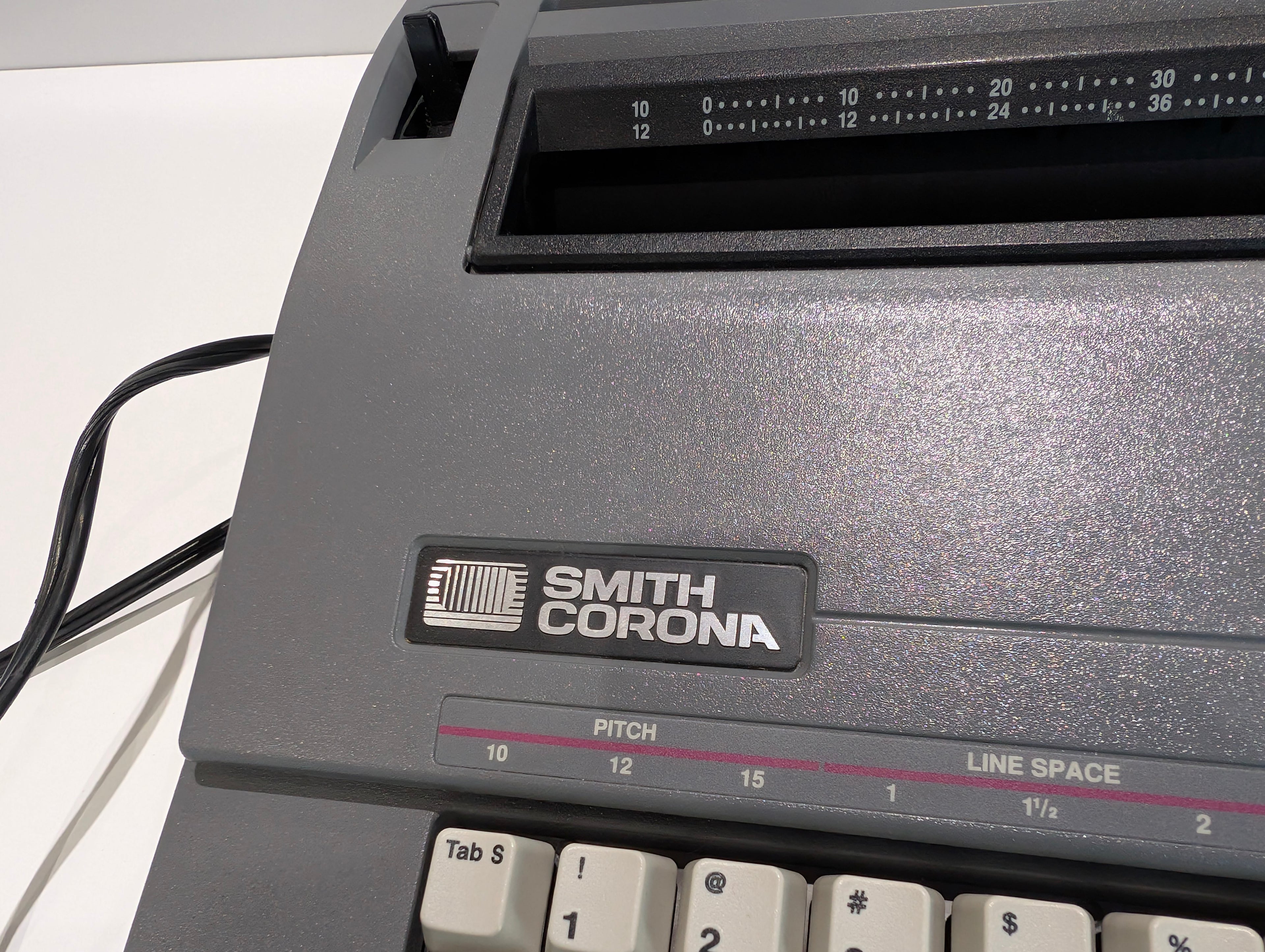 Vintage Smith Corona SL 470 Electric Typewriter Model 5A With Cover Case