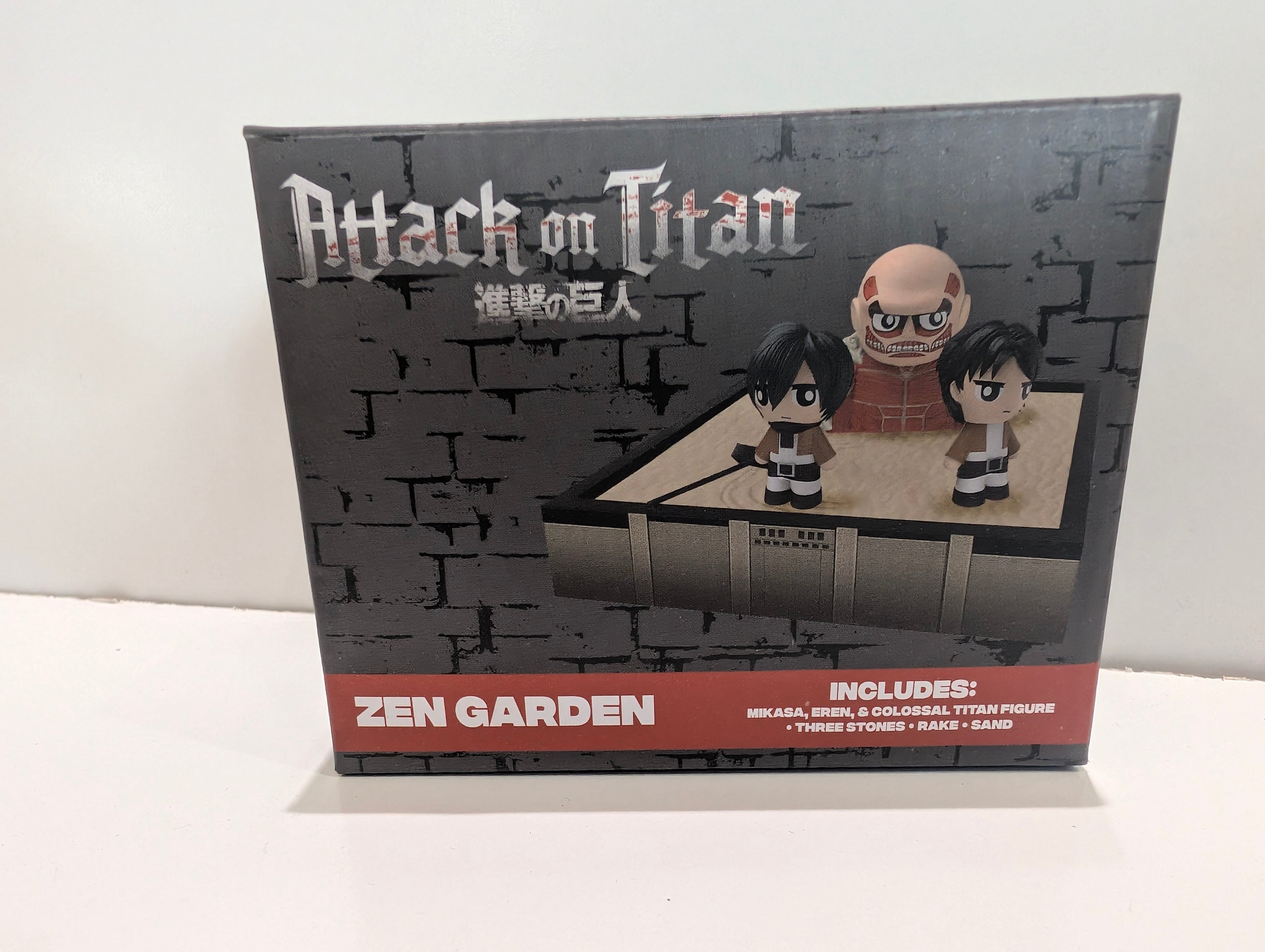 Attack on Titan Zen Garden Mikasa Eren Colossal Titan Set