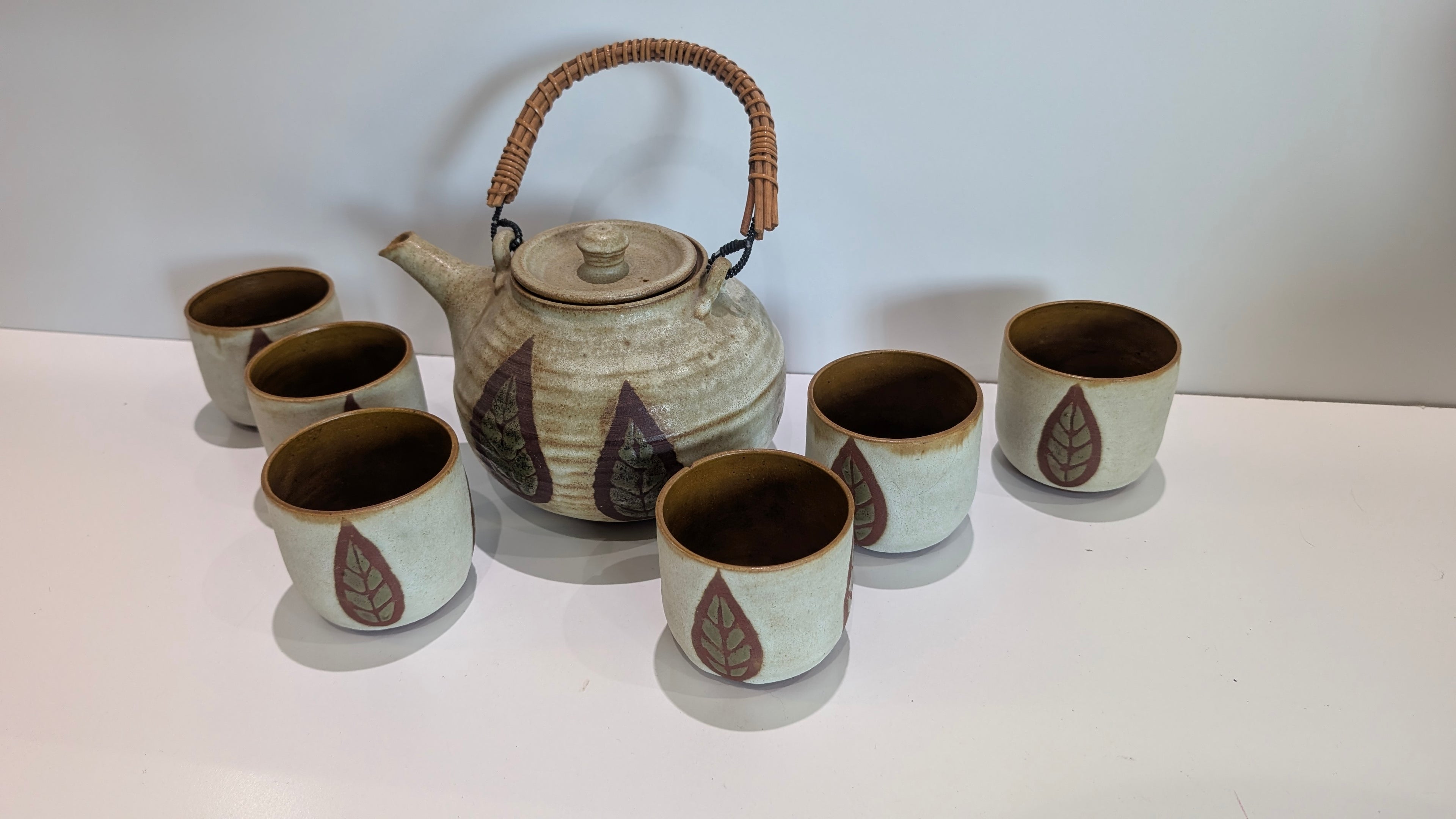 Vintage Studio Pottery Tea Set – Teapot with 6 Cups – Leaf Motif – Signed 3-13
