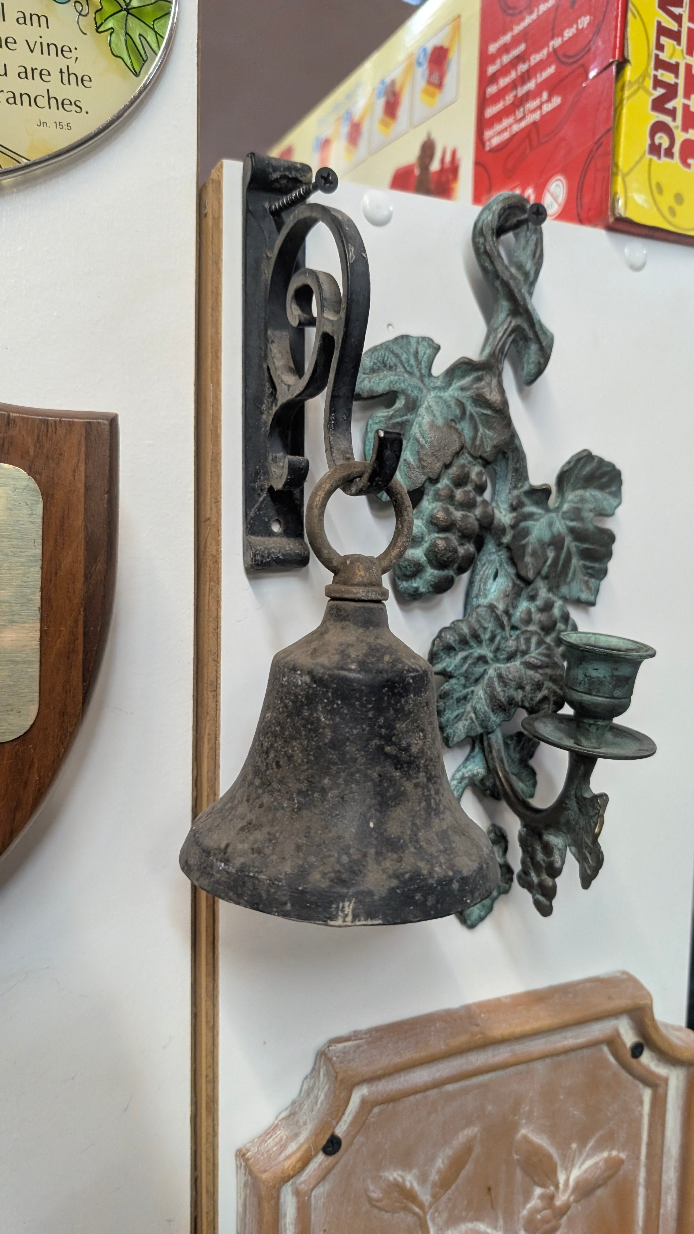 Vintage Cast Iron Wall Mount Dinner Bell Rustic Farmhouse Decor