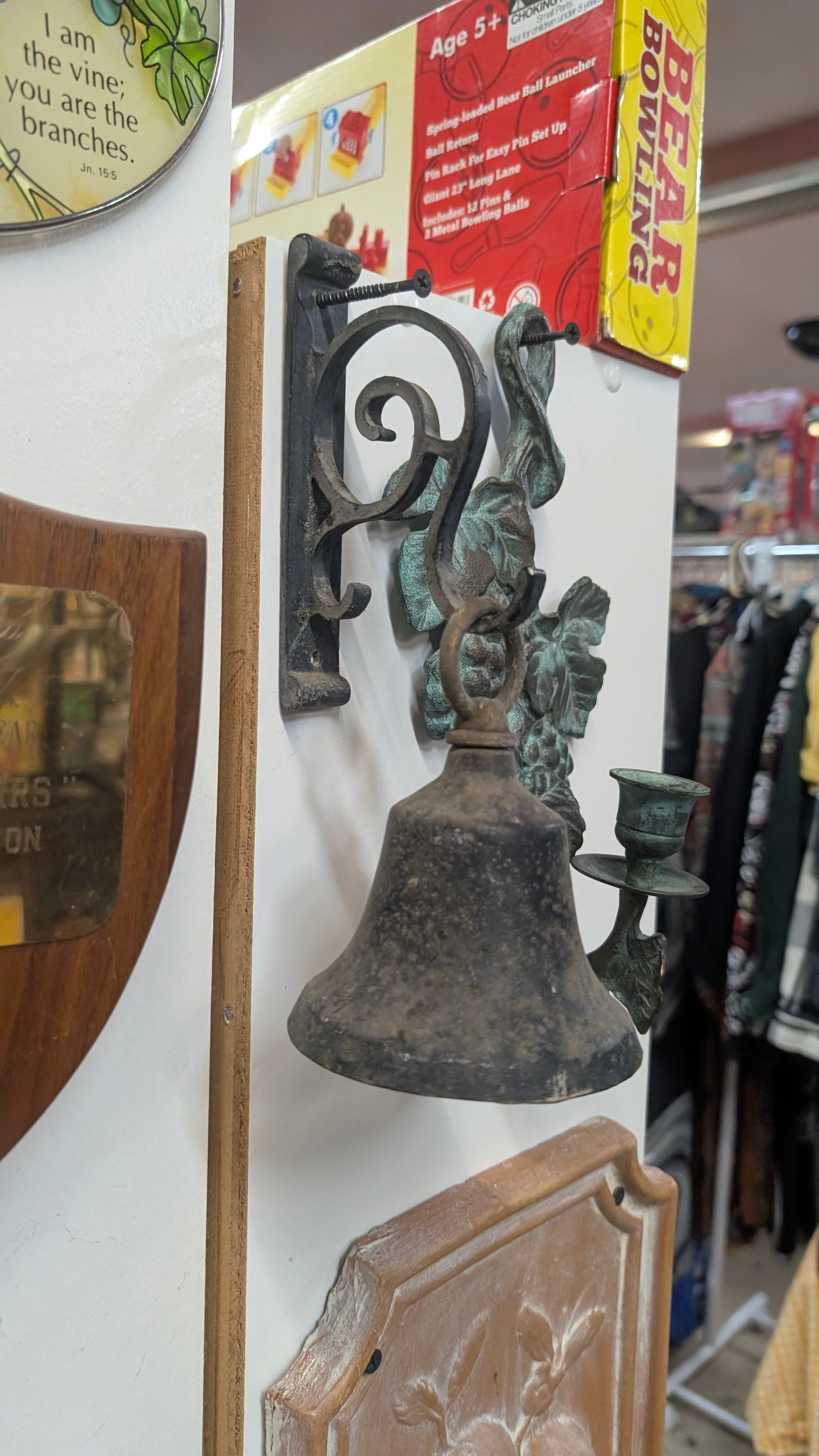 Vintage Cast Iron Wall Mount Dinner Bell Rustic Farmhouse Decor
