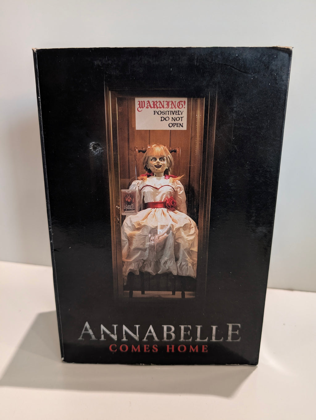 Annabelle Comes Home Collector Doll Display Case Horror Movie Figure
