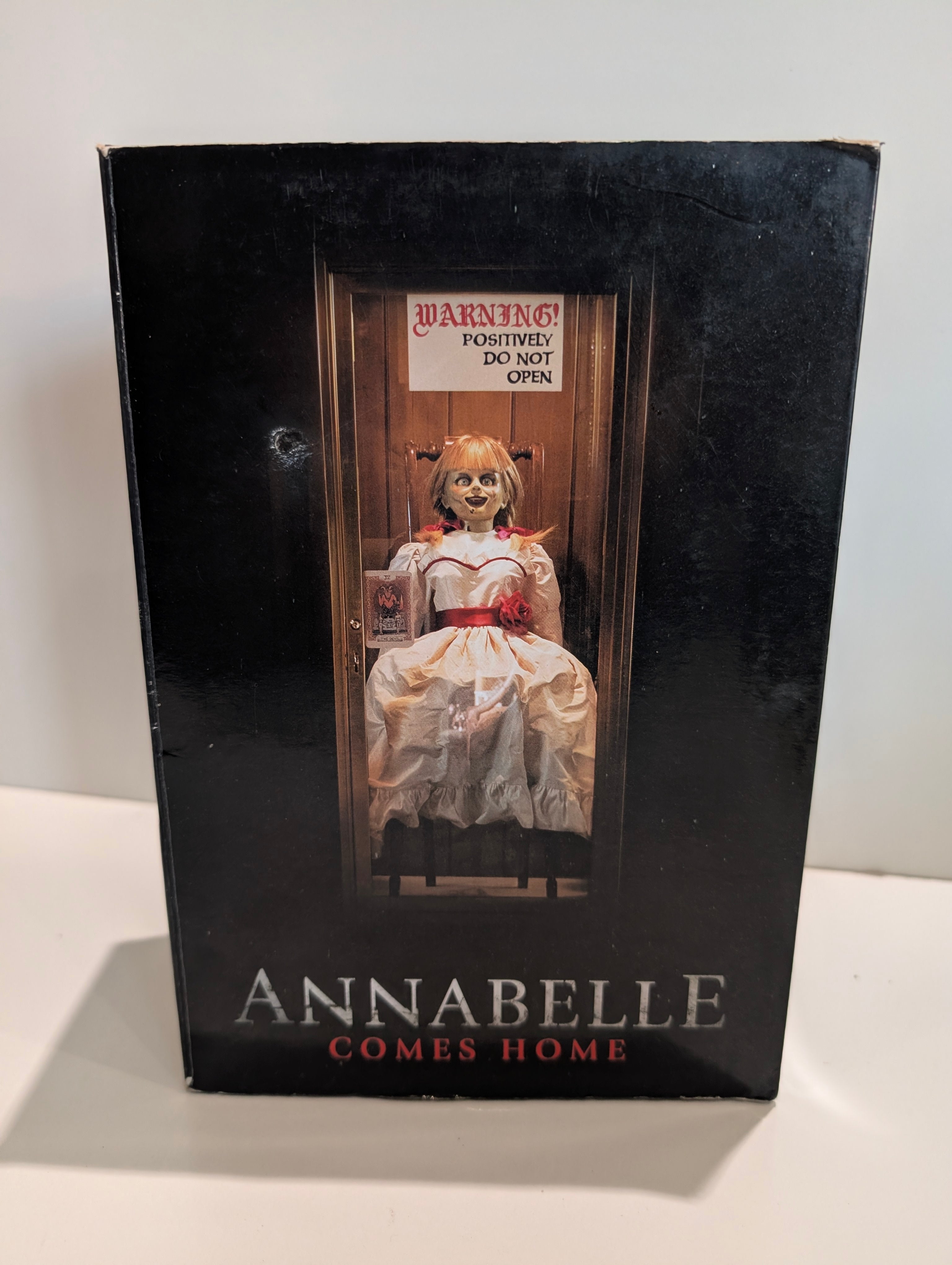 Annabelle Comes Home Collector Doll Display Case Horror Movie Figure