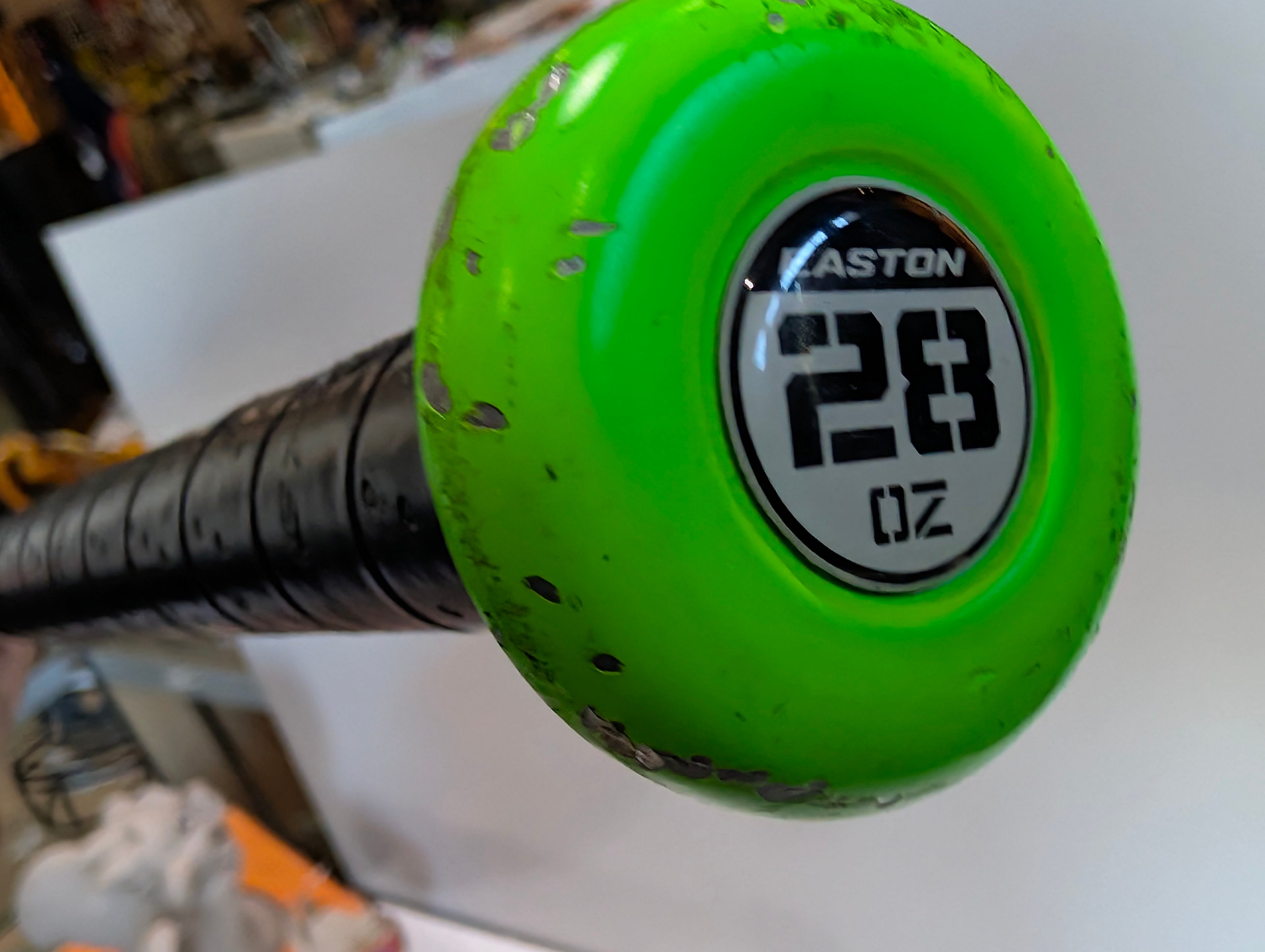 Easton Rebel Slowpitch Softball Bat 34in 28oz Aircraft Alloy Official Softball