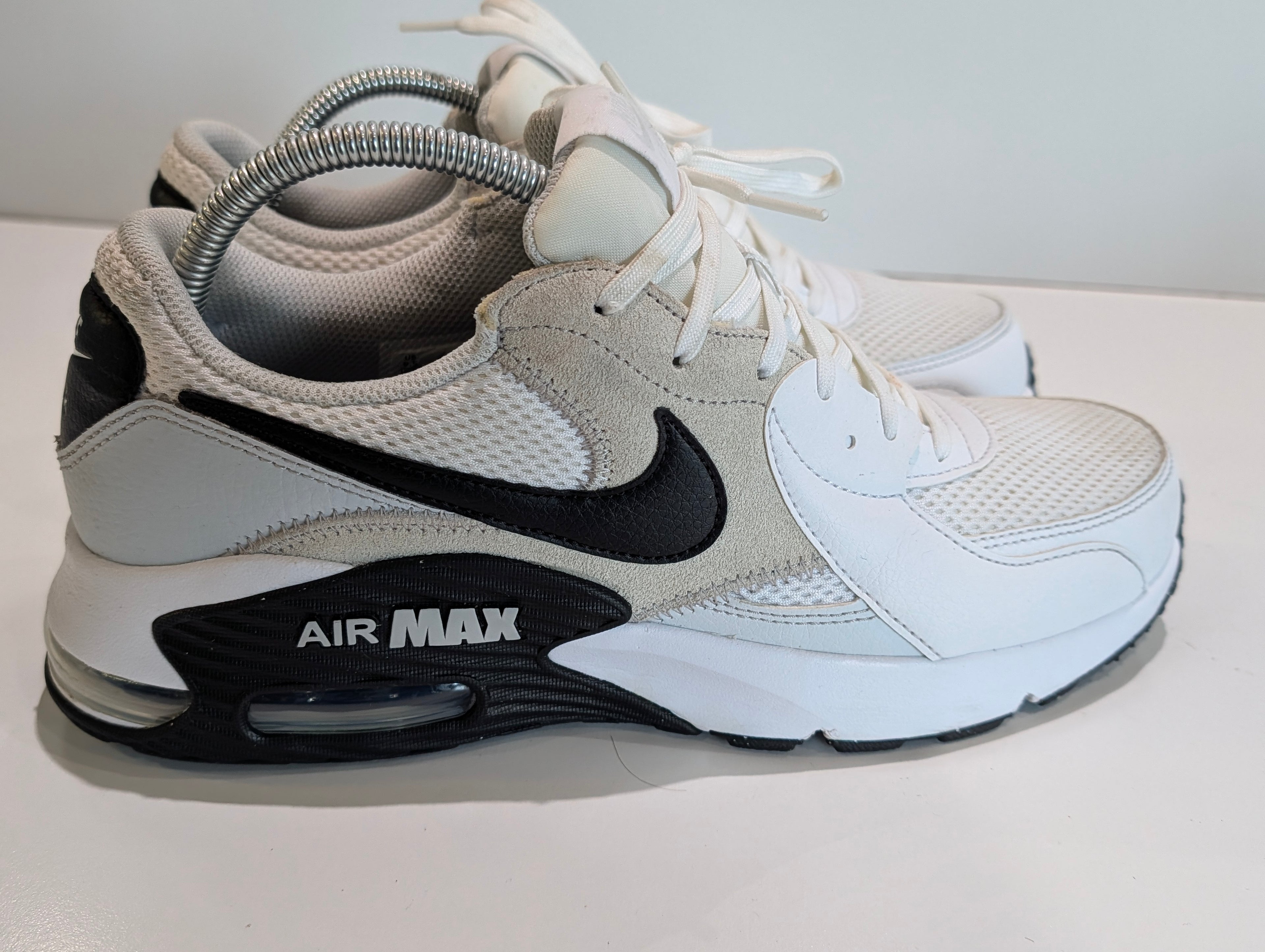 Nike Air Max Excee White Black Men’s Size 9.5 Running Shoes FN7304-100