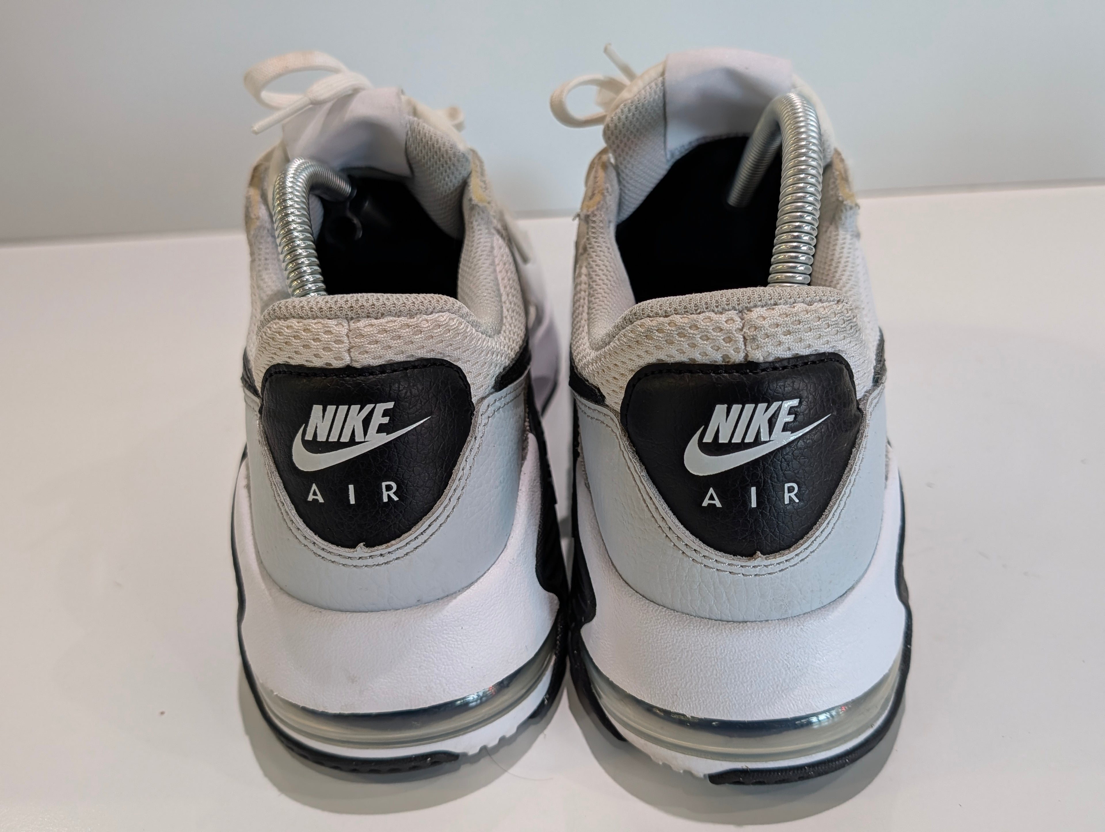 Nike Air Max Excee White Black Men’s Size 9.5 Running Shoes FN7304-100