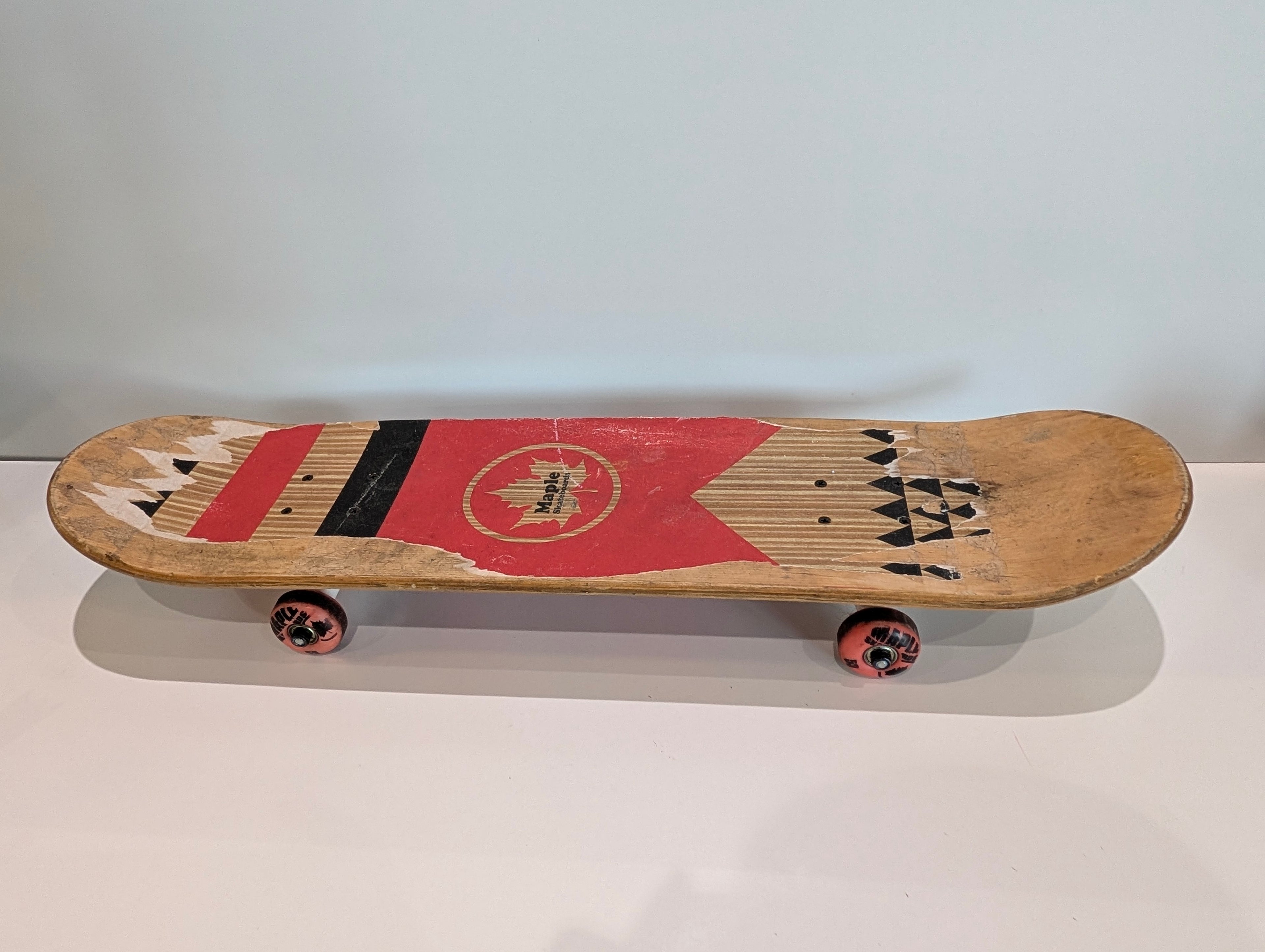 Vintage Maple Skateboards Complete Skateboard Maple Leaf Graphic Deck Wheels