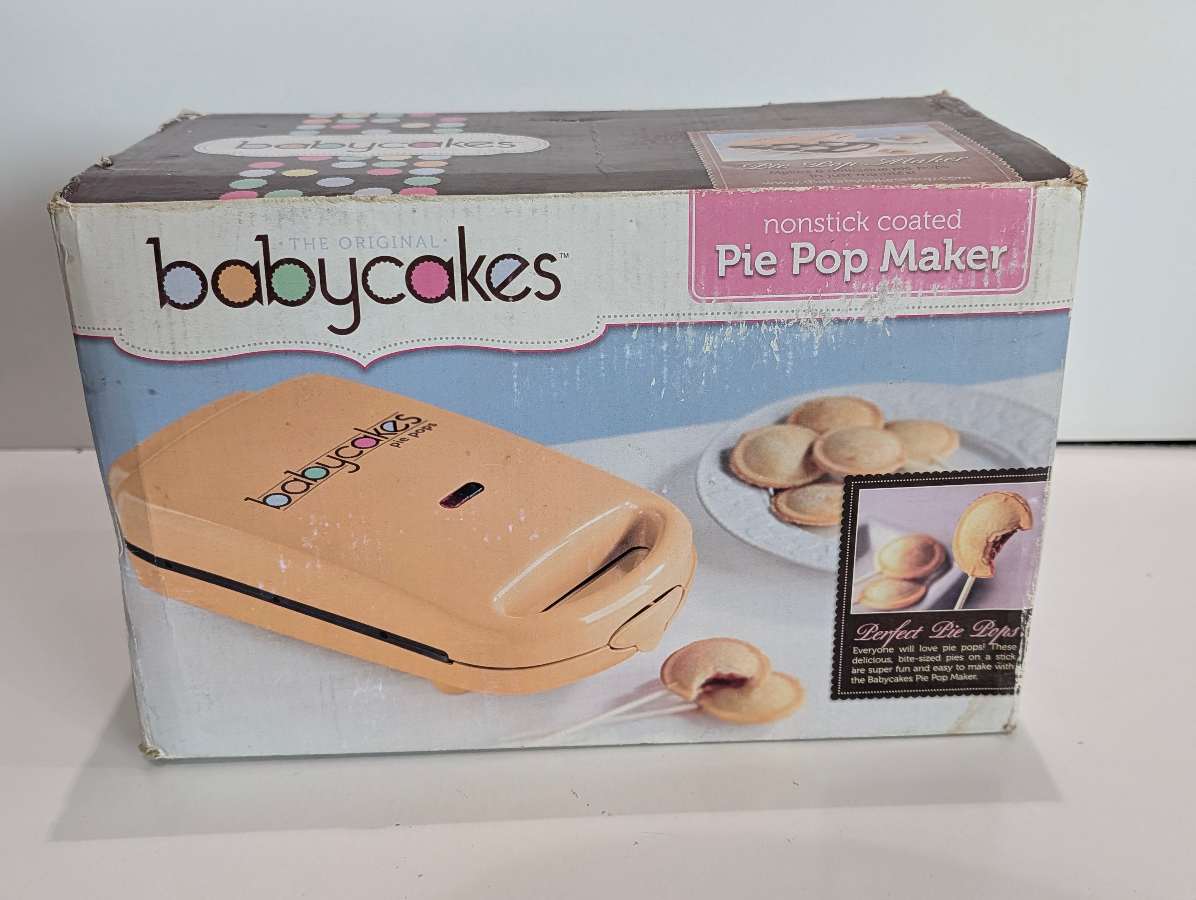 Babycakes Nonstick Pie Pop Maker Countertop Dessert Appliance
