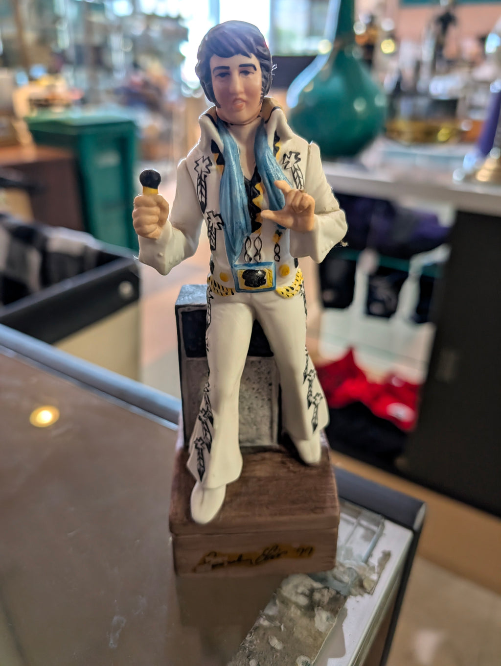 Vintage Elvis Presley 1977 Figurine White Jumpsuit Microphone Collectible