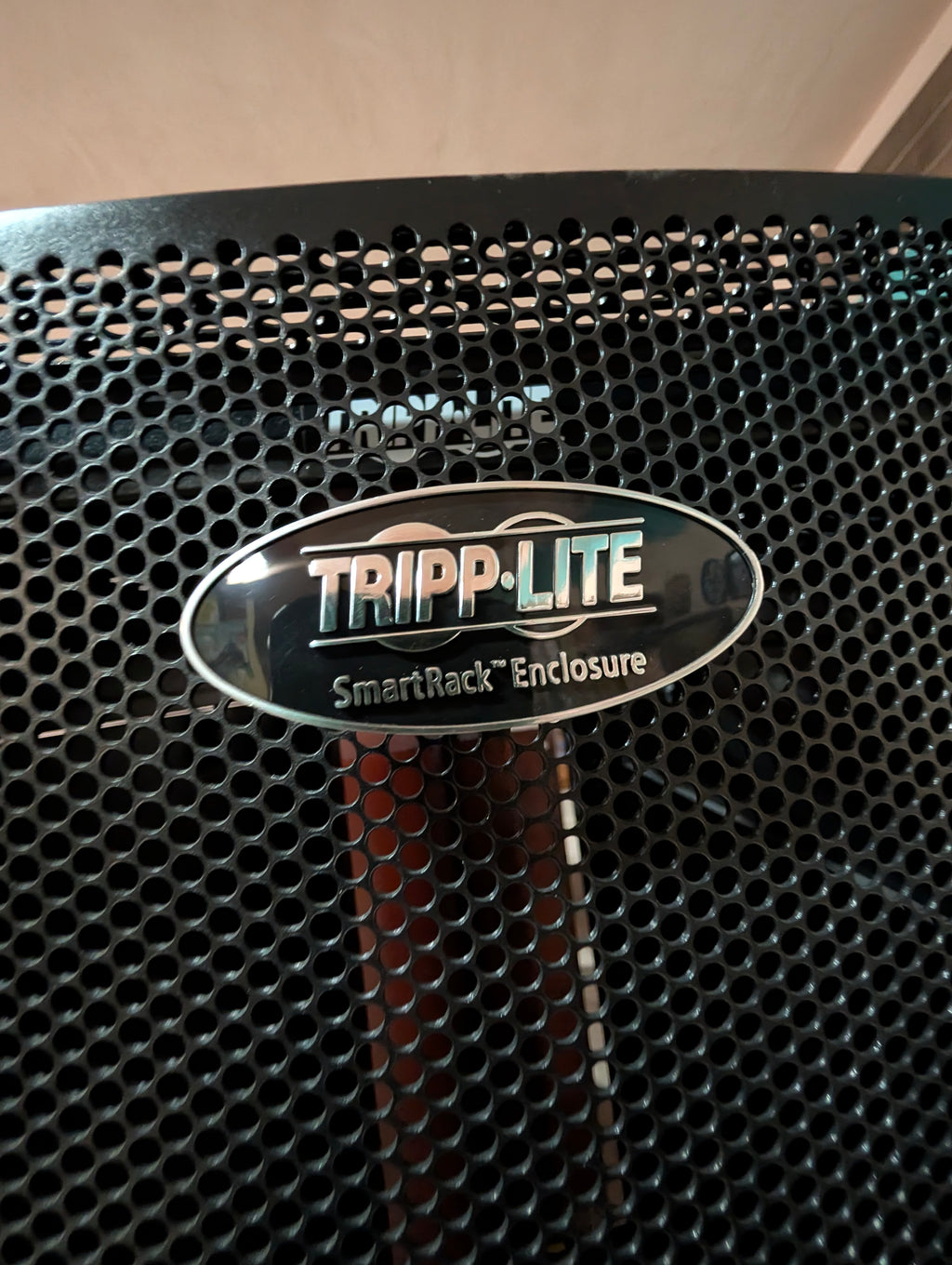 Tripp Lite SmartRack Server Cabinet Enclosure Locking Network Rack Unit