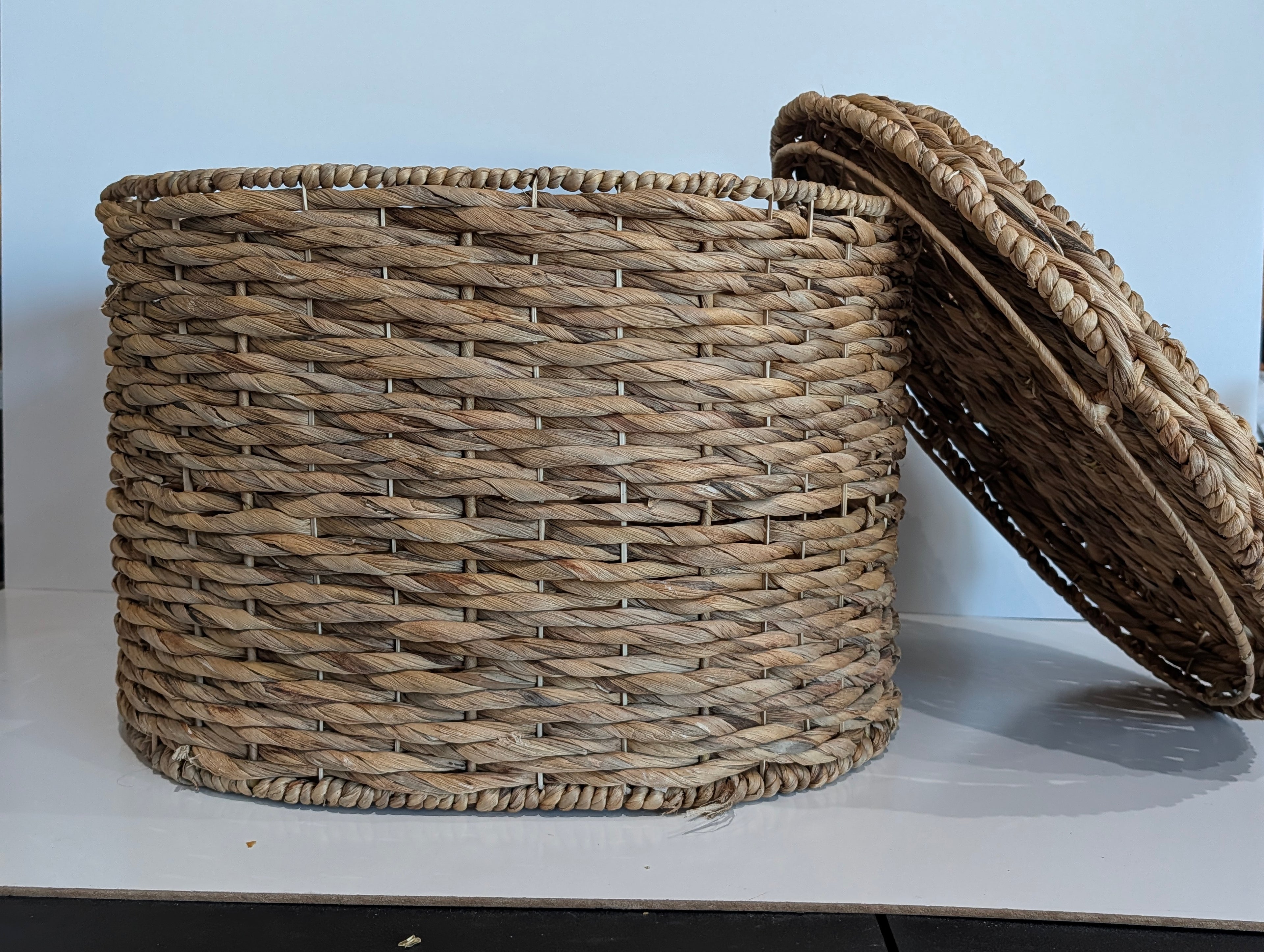 Woven Water Hyacinth Storage Basket With Lid Natural Boho Organizer Bin