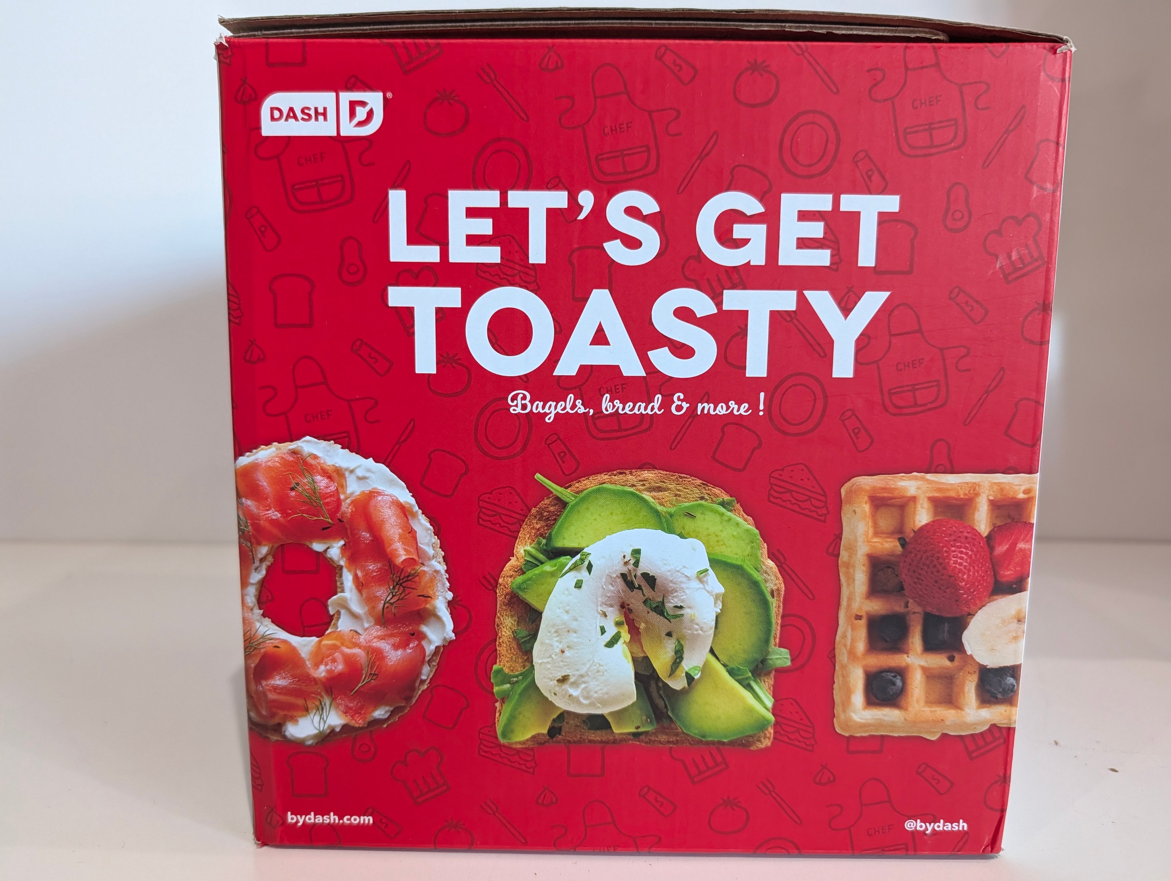 Dash Mini Toaster Oven 550W Compact Red Countertop Appliance Toast Bake
