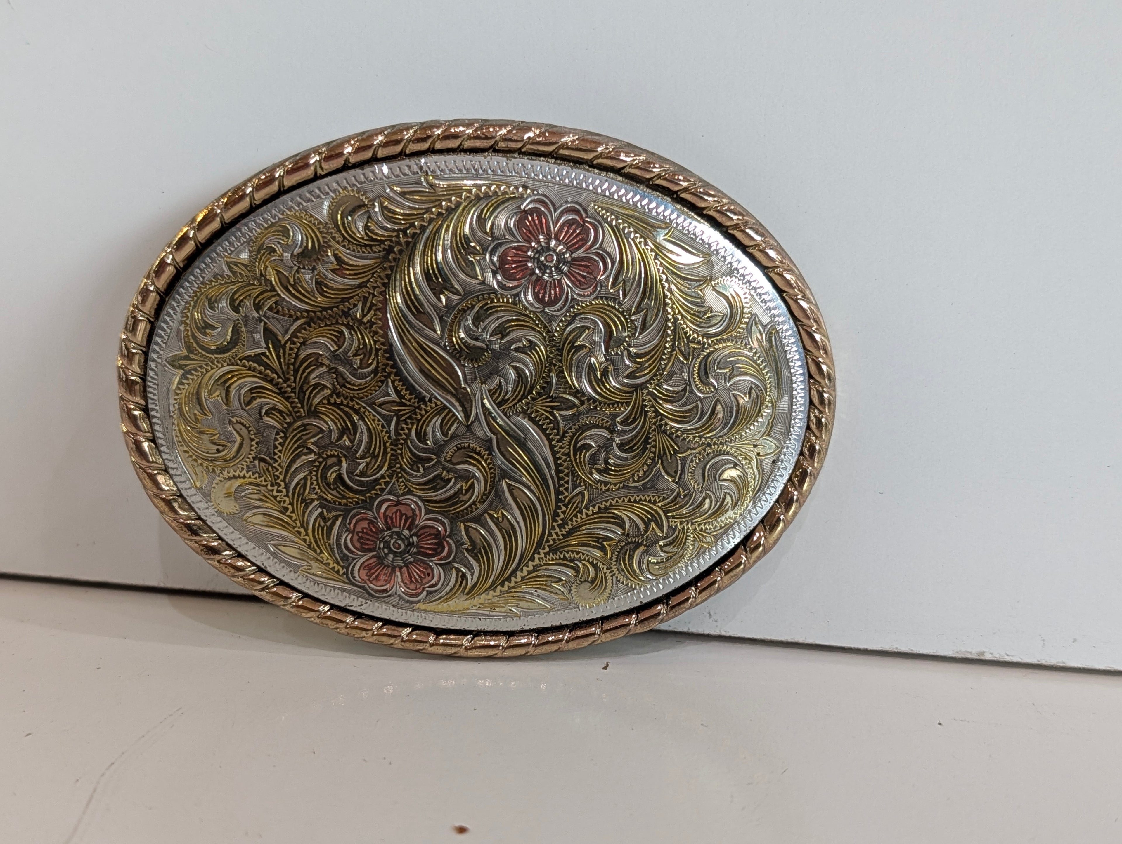 Western Style Gold & Silver Toned Floral Pattern Belt Buckle Blue Ribbon Award