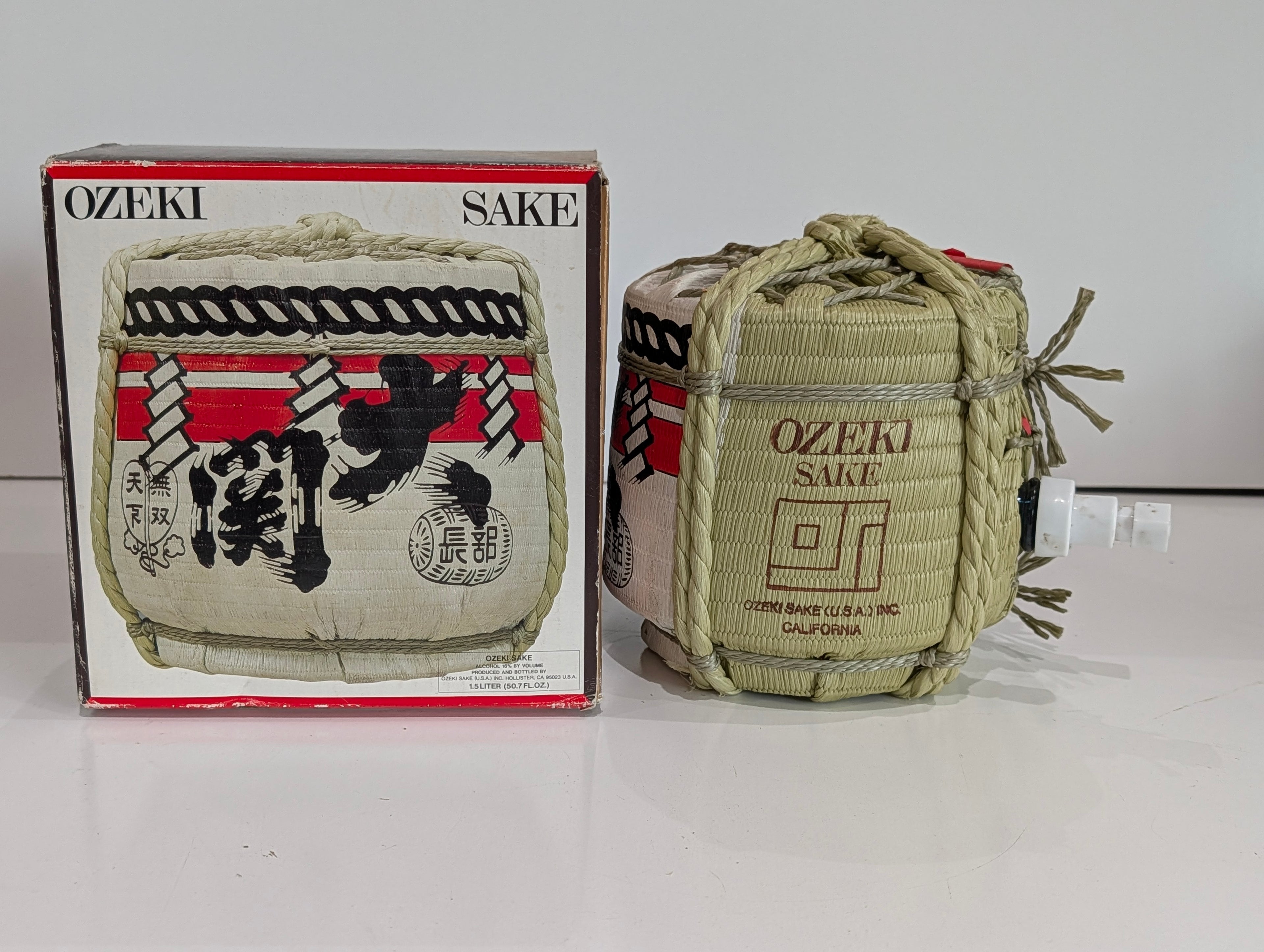 Vintage Ozeki Sake Barrel Jug Dispenser Straw Wrapped 1.5L Japanese Decor