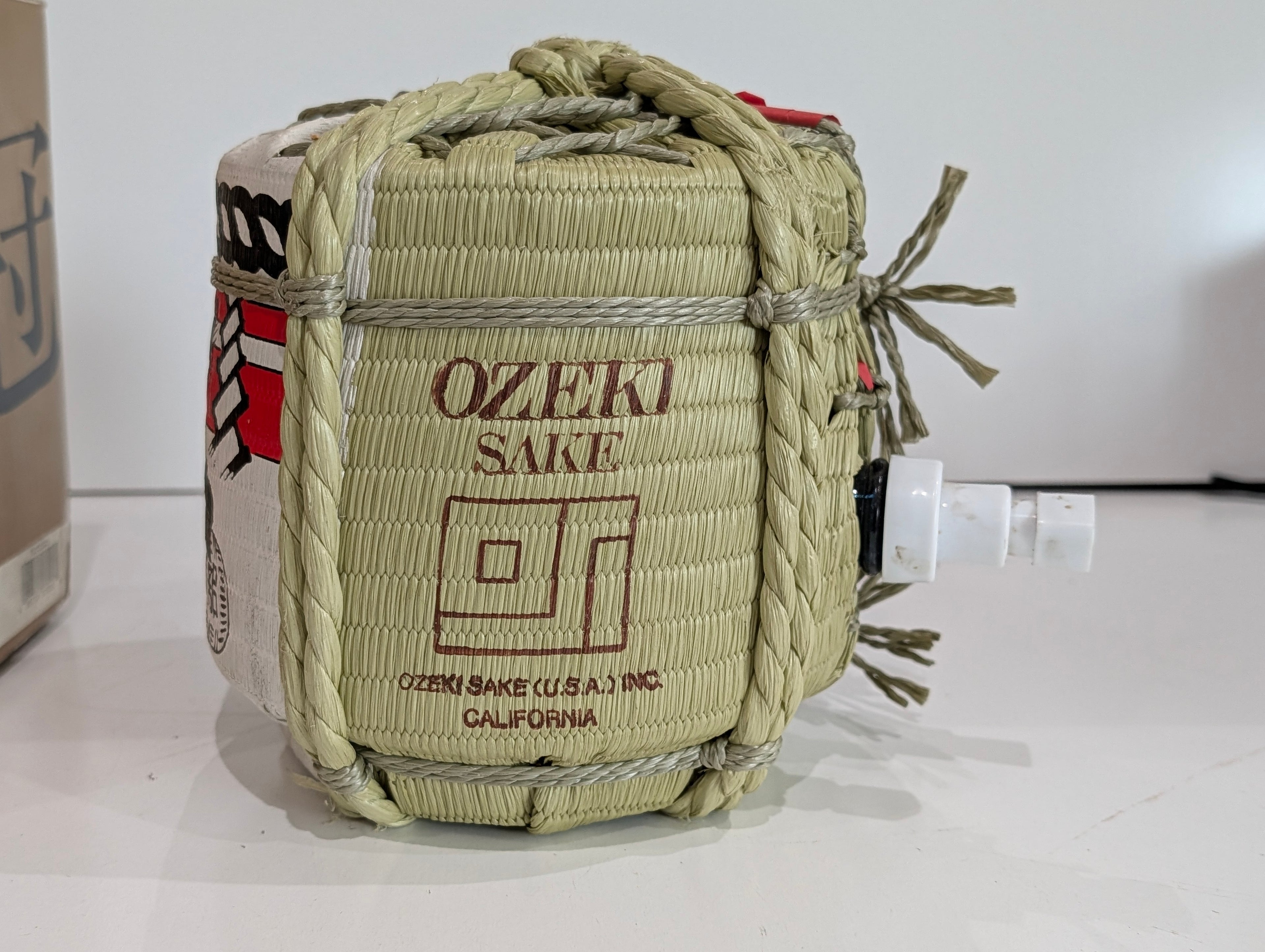 Vintage Ozeki Sake Barrel Jug Dispenser Straw Wrapped 1.5L Japanese Decor