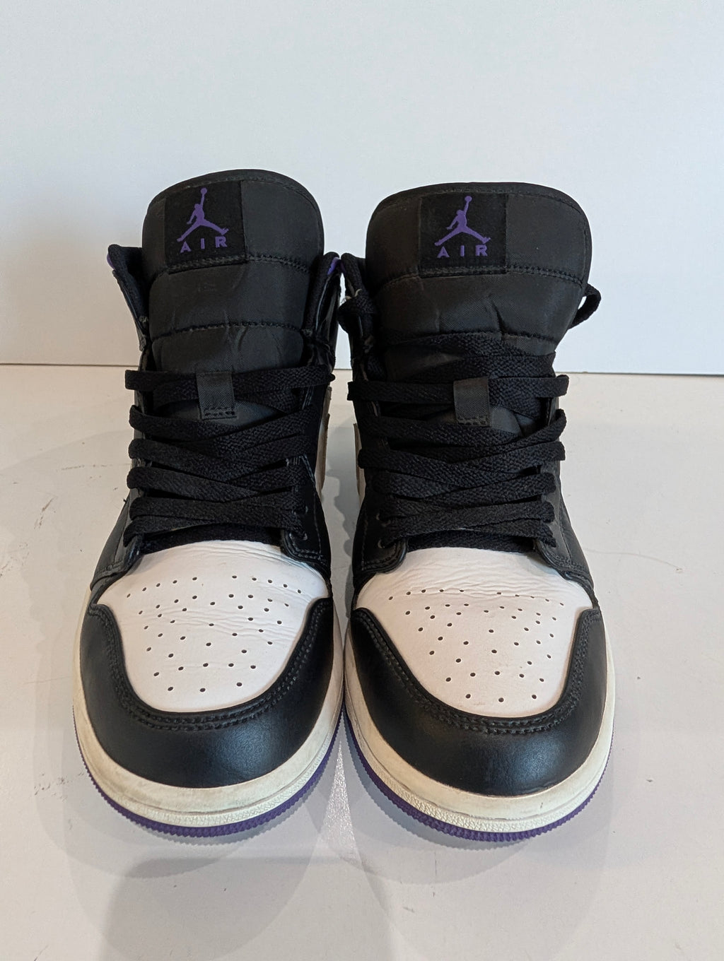Nike Air Jordan 1 Mid Black White Purple Mens Size 10 Retro Basketball Shoes