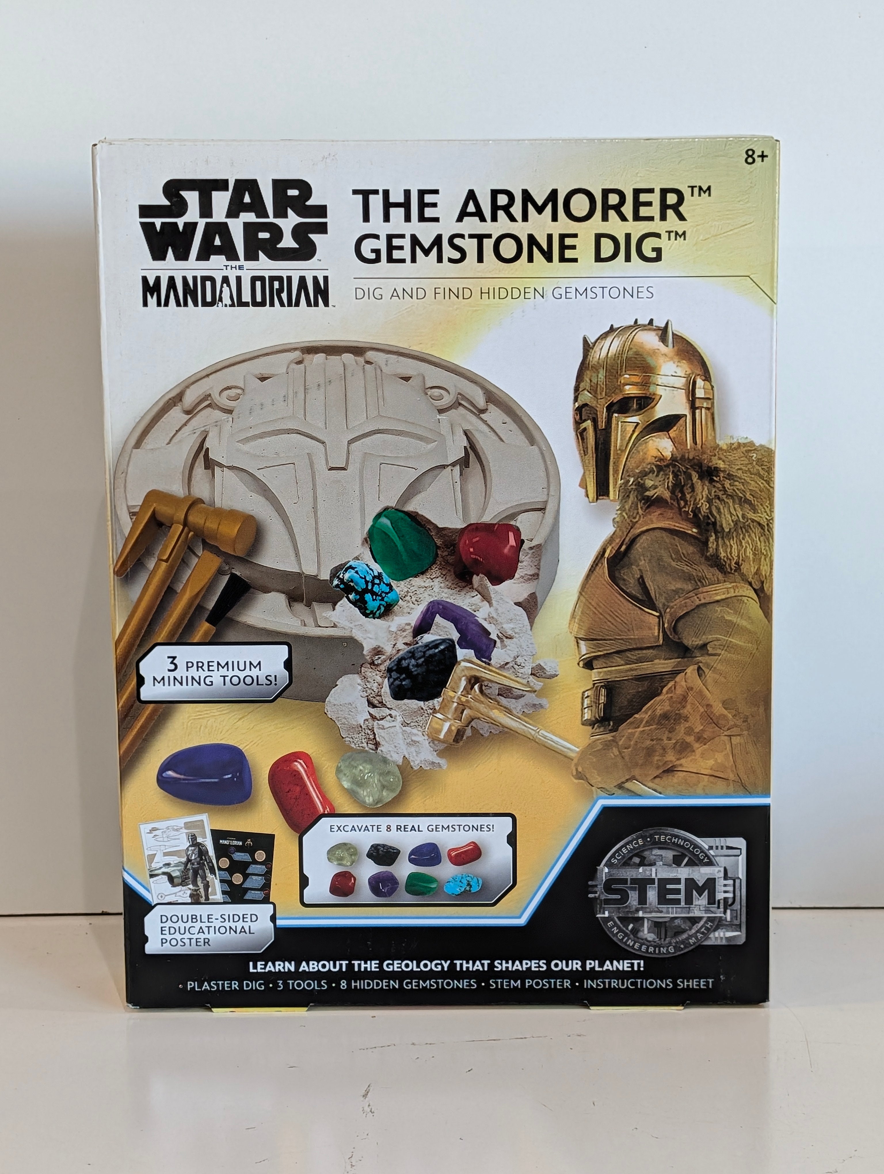 Star Wars Mandalorian Armorer Gemstone Dig Kit STEM Mining Toy Set Kids