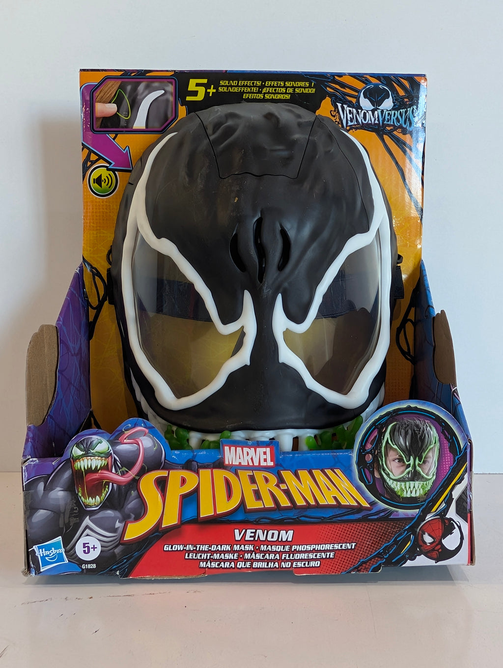Marvel Spider-Man Venom Glow In Dark Mask Sound Effects Kids Role Play Toy