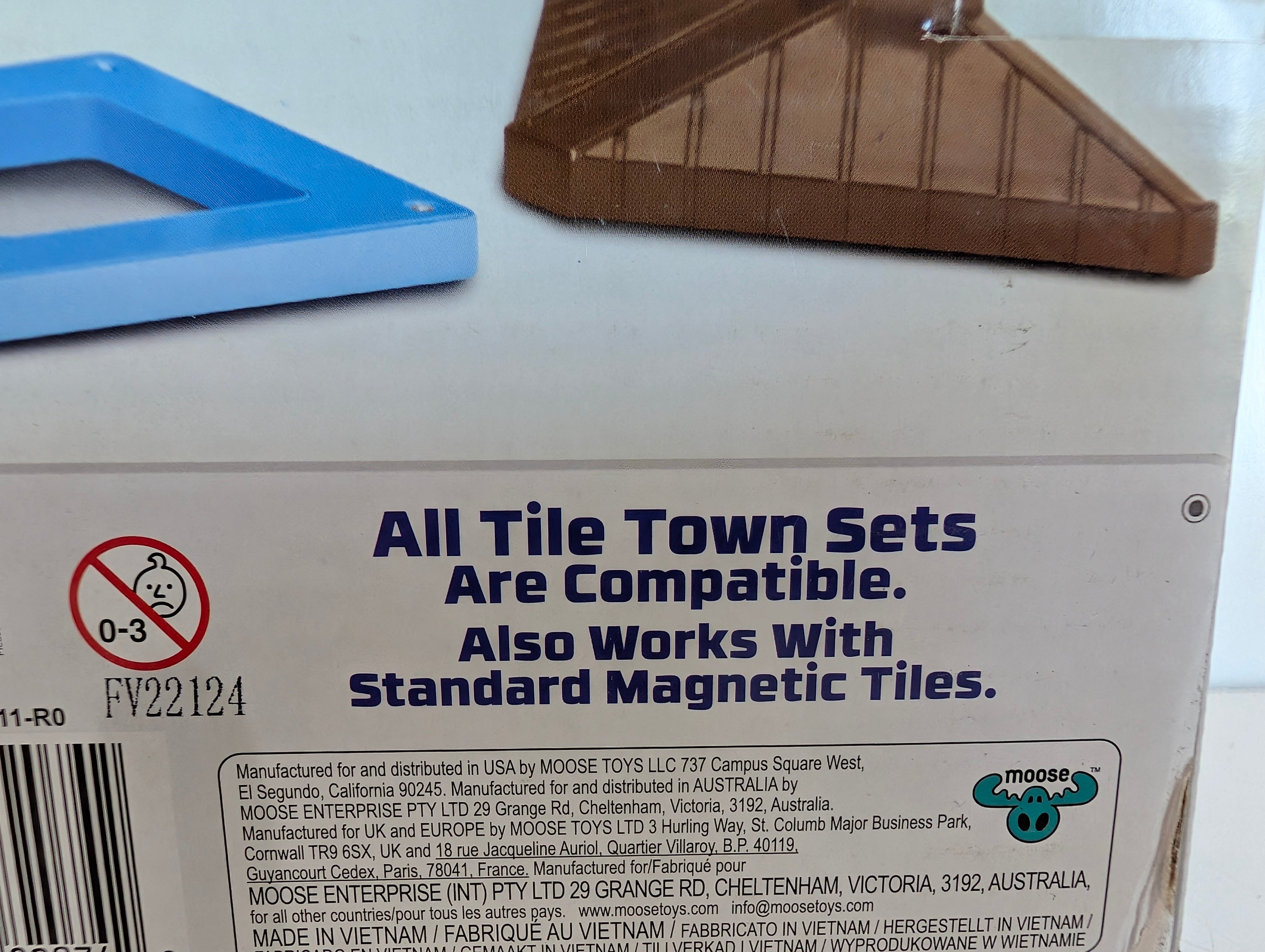 Jurassic World Tile Town Dino Rescue Magnetic Tile Set 20+ Pieces Kids Toy