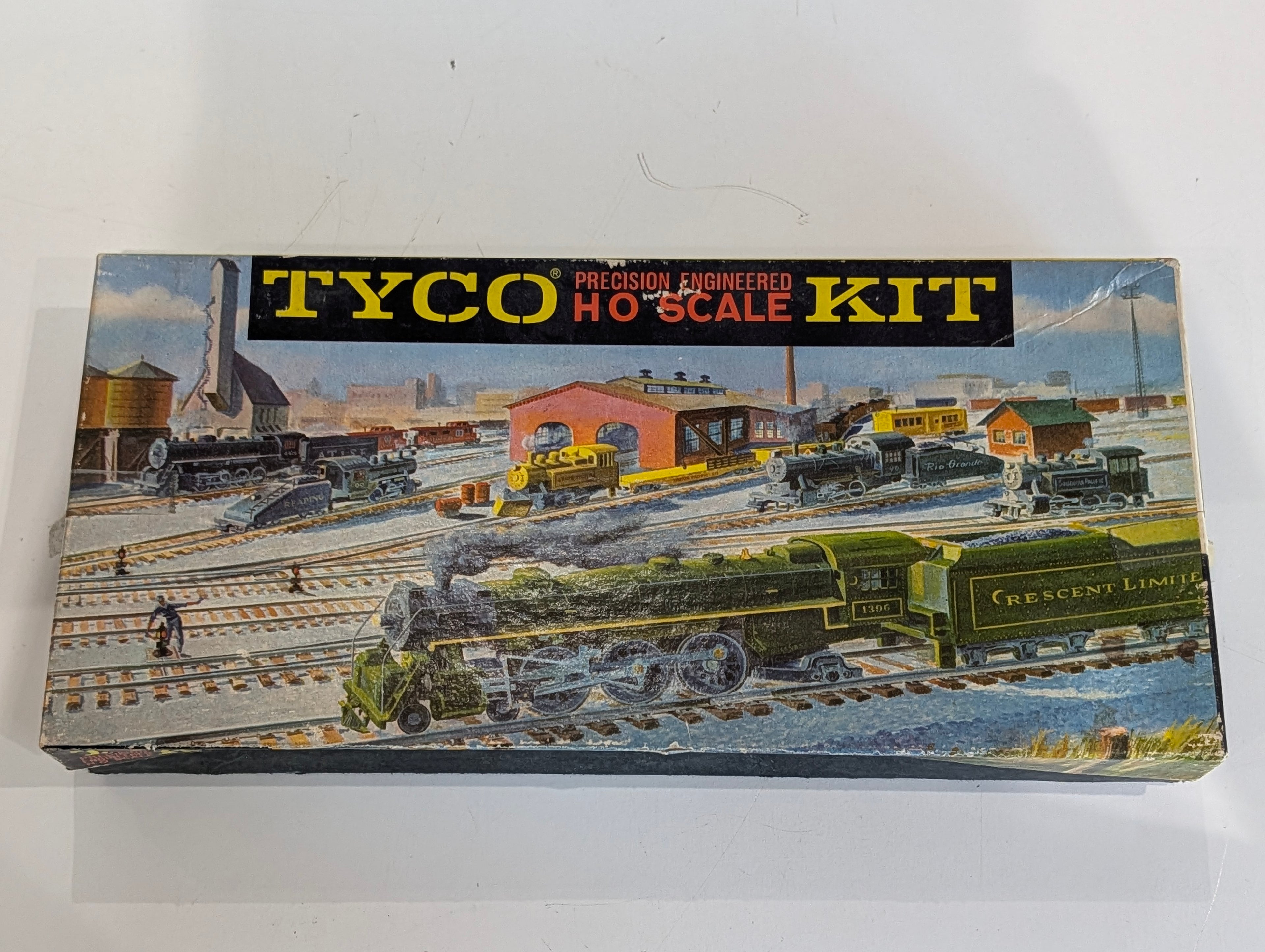 Vintage Roco Minitrains HO Scale Train Set Locomotive Cars Track In Box