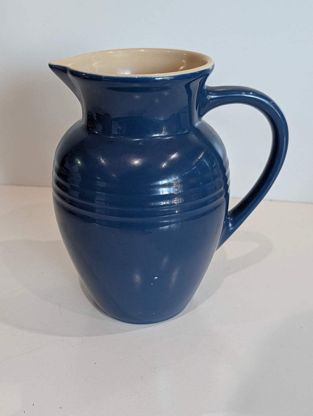 Le Creuset Blue Stoneware Pitcher 9 Inch Ceramic Water Jug Kitchen Serveware