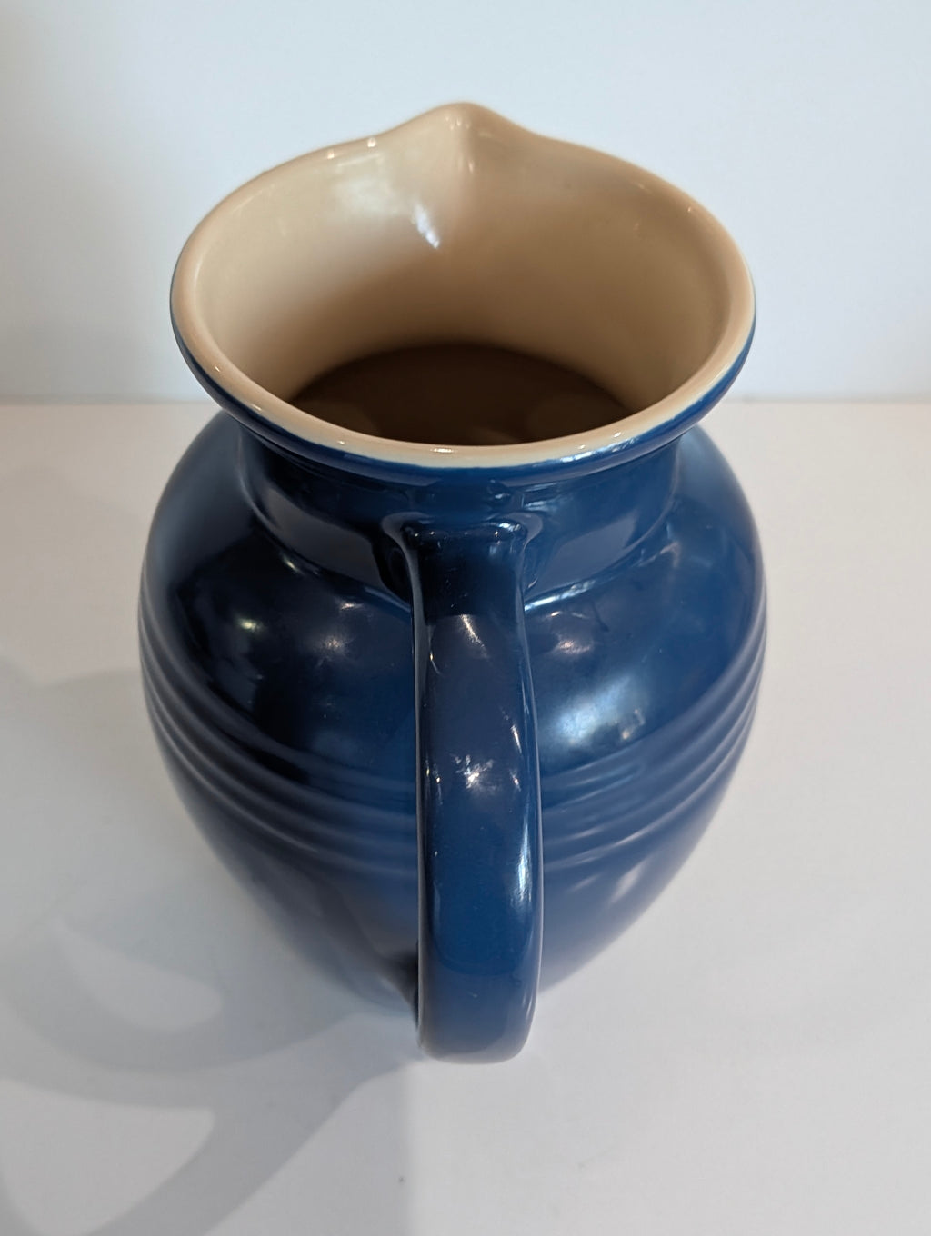 Le Creuset Blue Stoneware Pitcher 9 Inch Ceramic Water Jug Kitchen Serveware