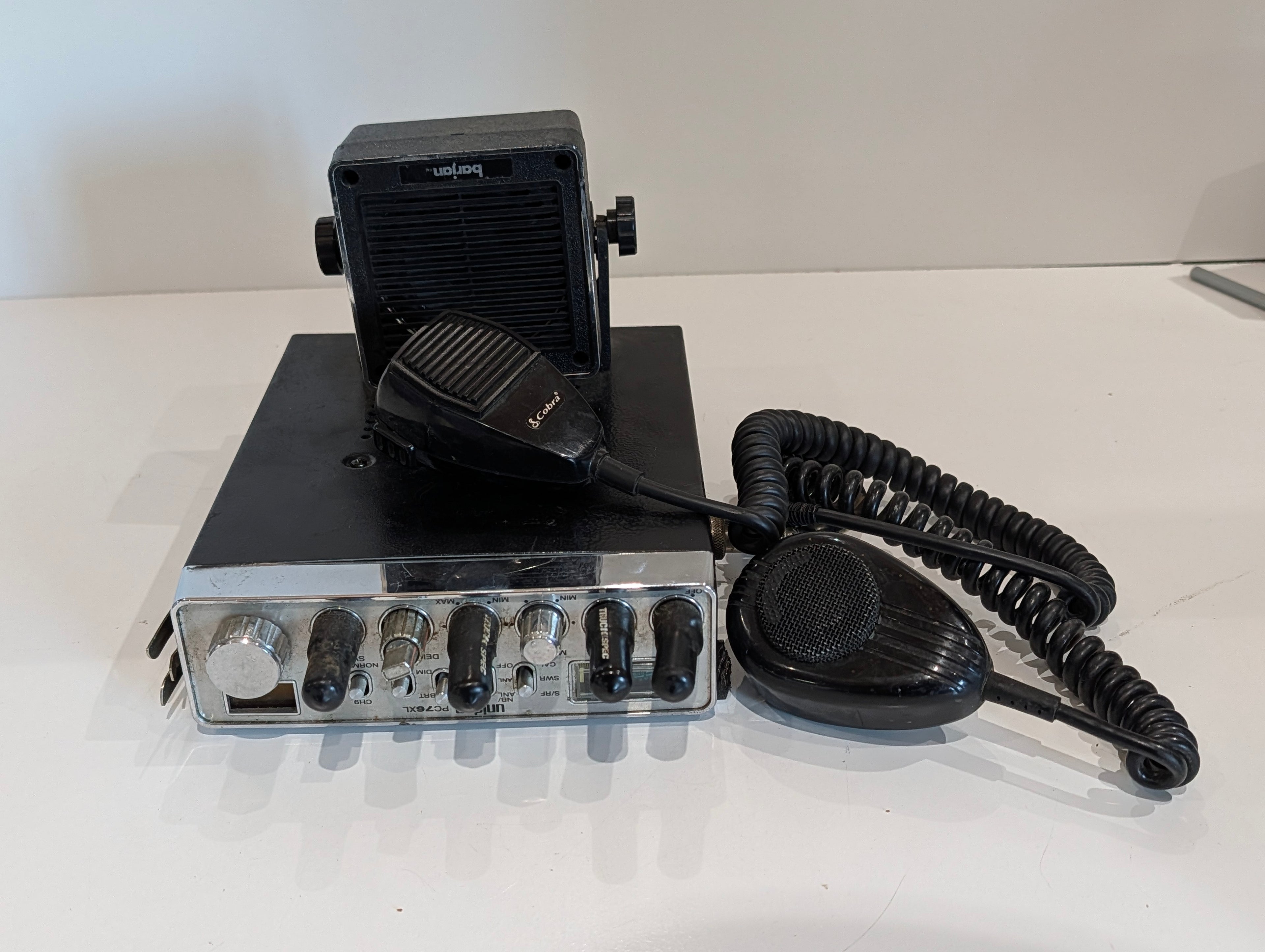 Vintage Uniden PC76XL CB Radio Base Station With Microphones Speaker Setup