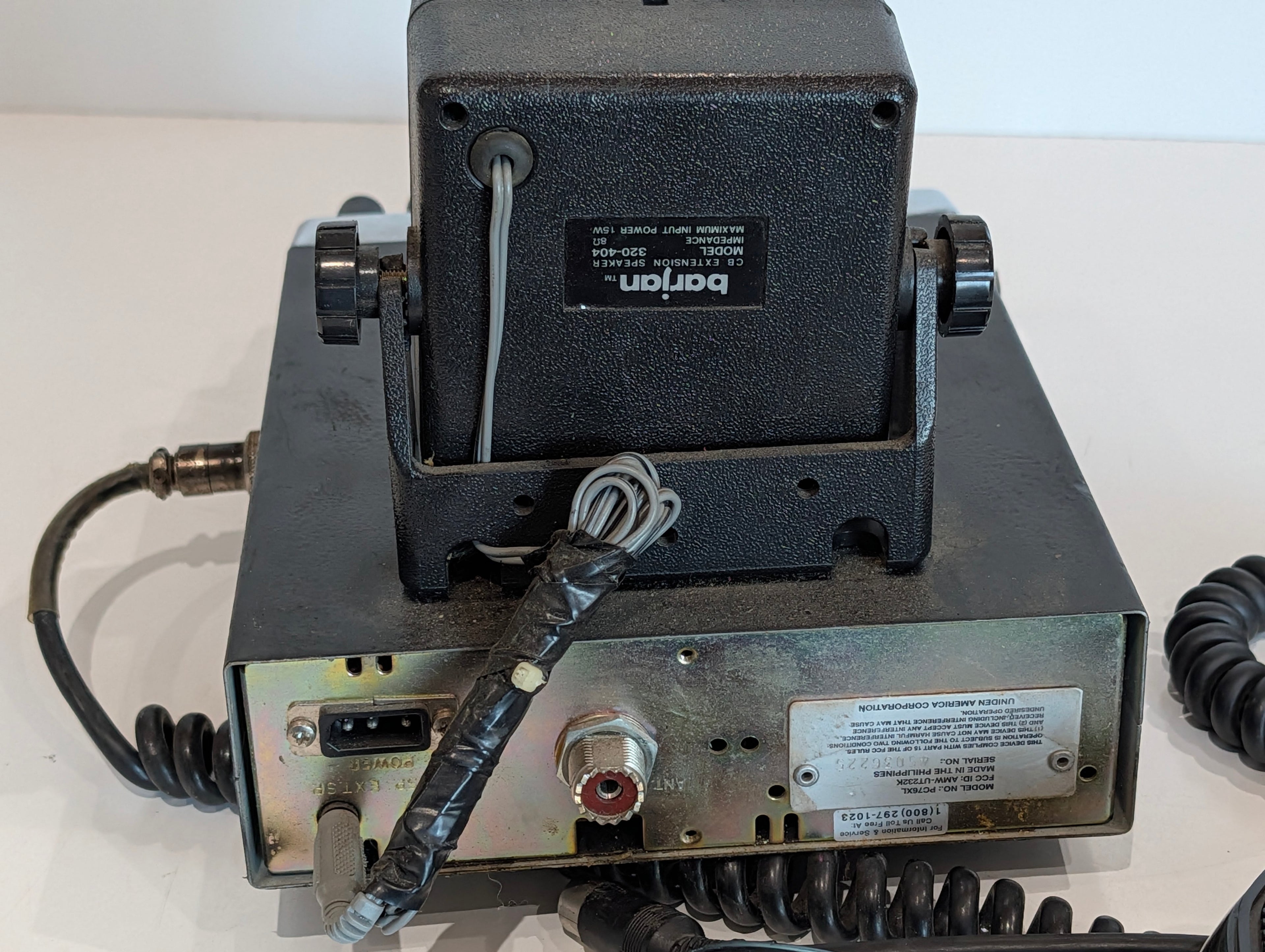 Vintage Uniden PC76XL CB Radio Base Station With Microphones Speaker Setup