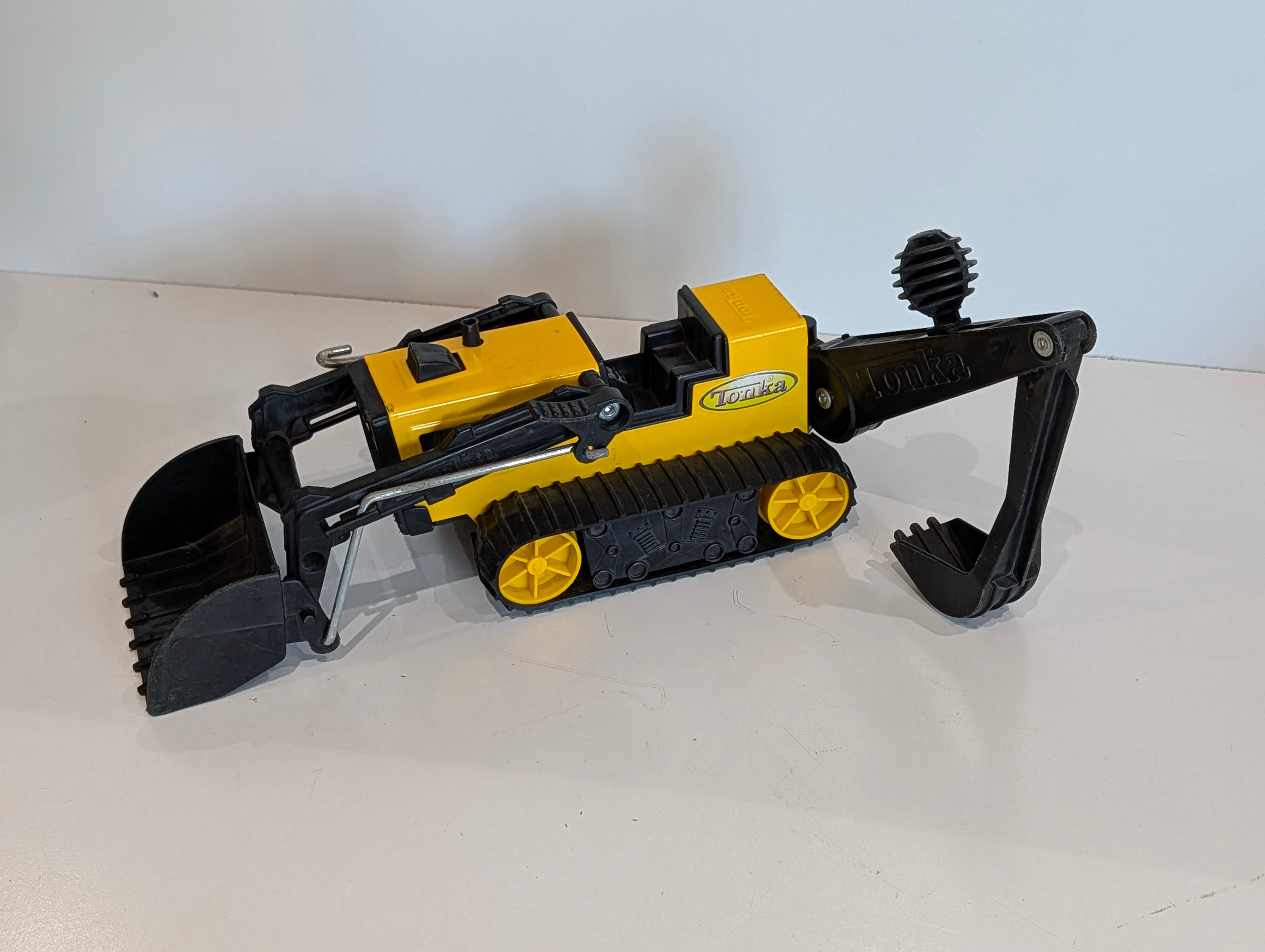 Tonka Vintage 2012 Hasbro Track Loader Excavator Toy Bulldozer Truck