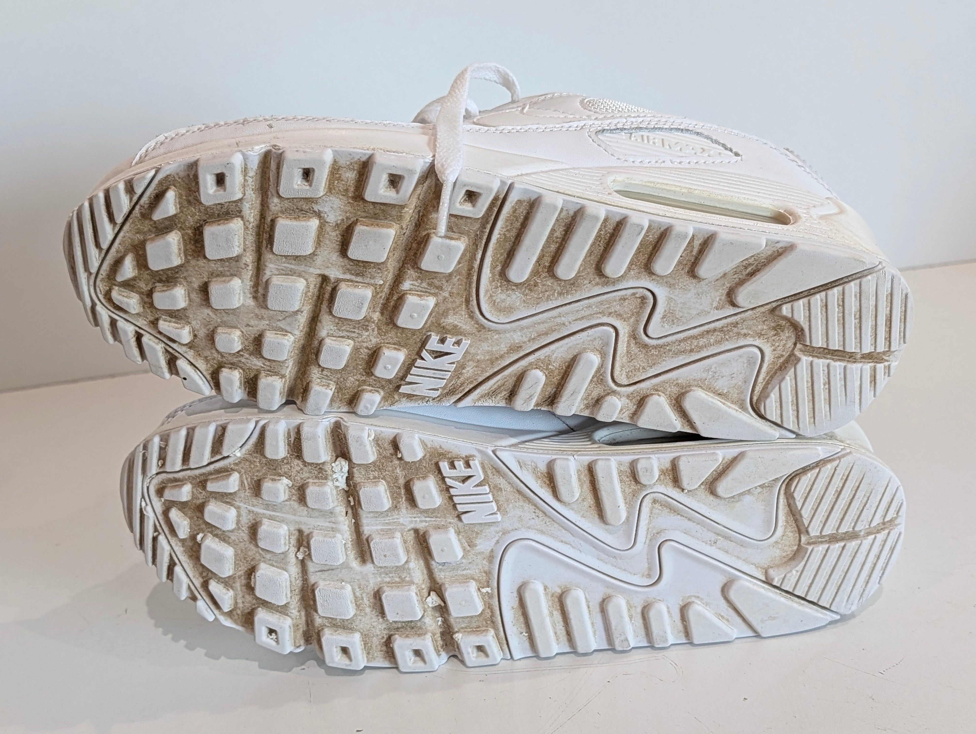 Nike Air Max 90 White Mesh Leather Sneakers Womens Size 7.5 CN8490-100 Shoes