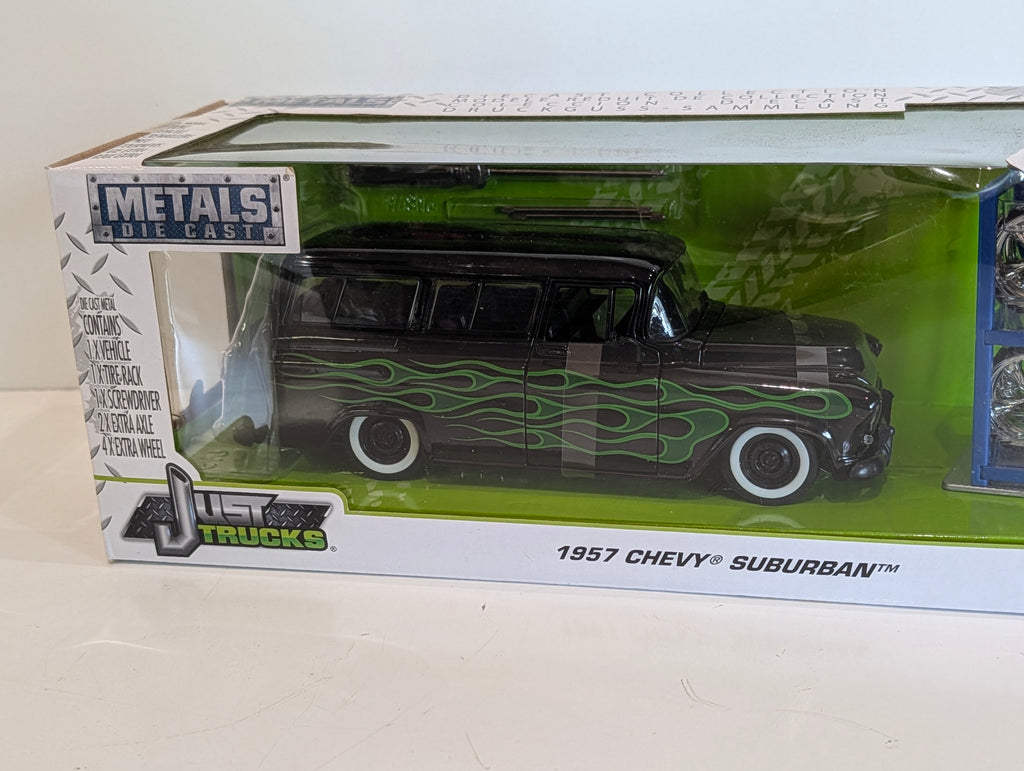 Vintage Jada Metals Die Cast 1957 Chevy Suburban Custom Flames 1:24 Model