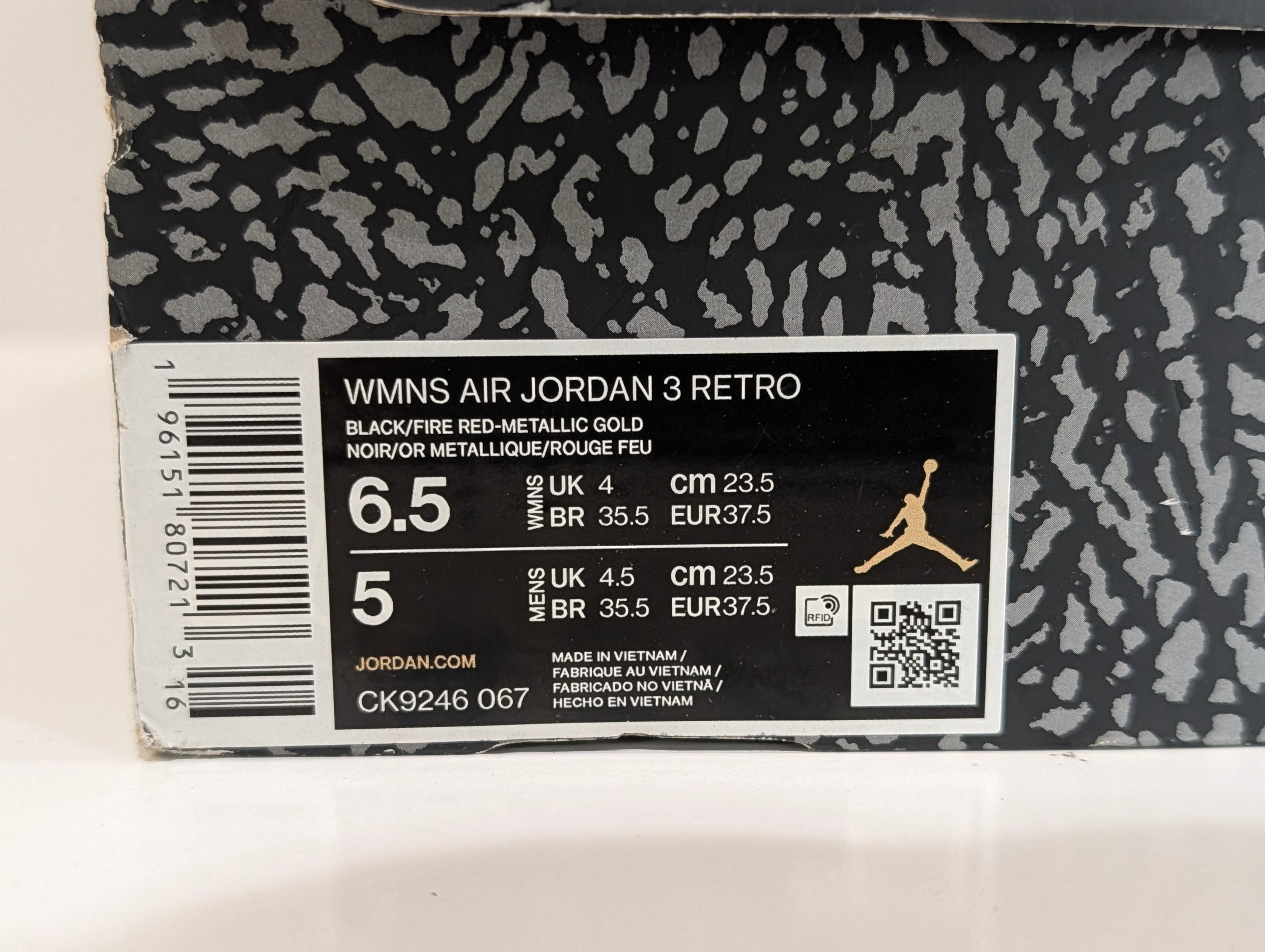 Nike WMNS Air Jordan 3 Retro Black Fire Red Metallic Gold Size 6.5 CK9246-067