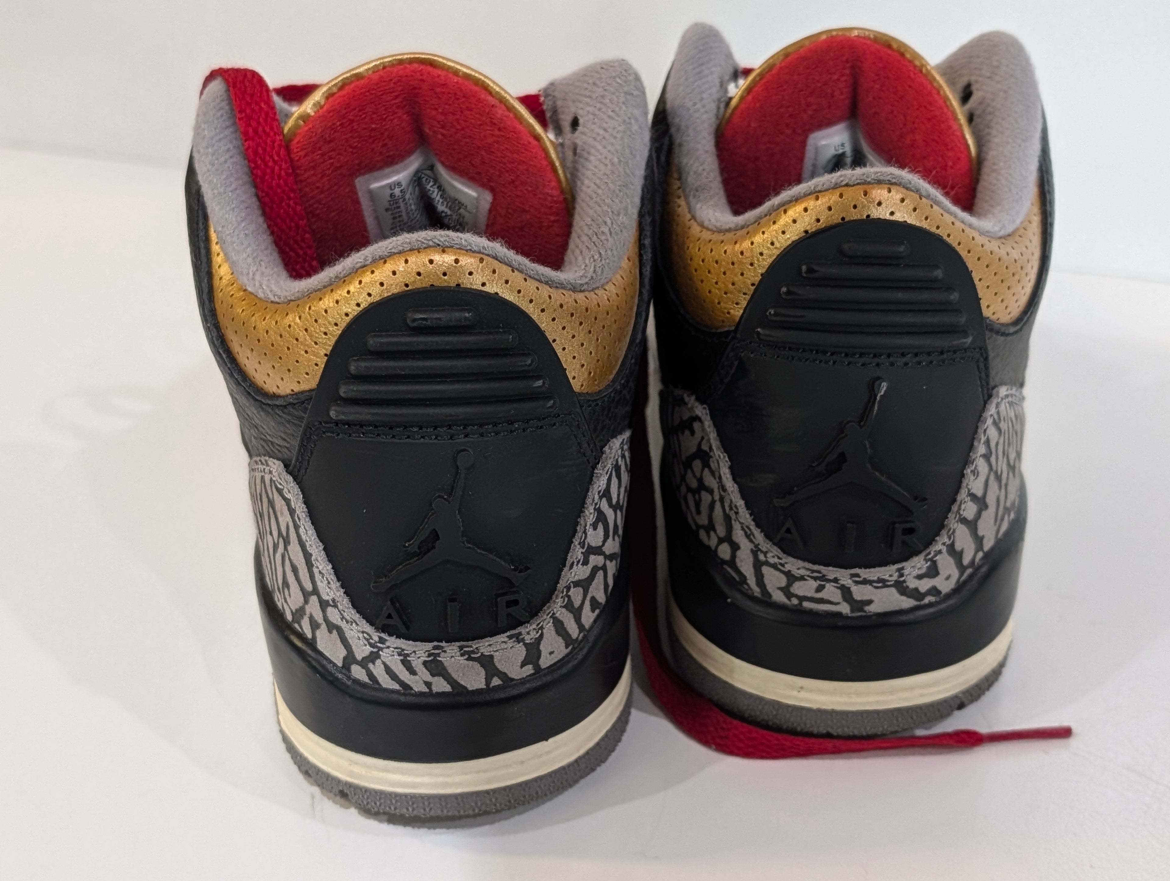 Nike WMNS Air Jordan 3 Retro Black Fire Red Metallic Gold Size 6.5 CK9246-067