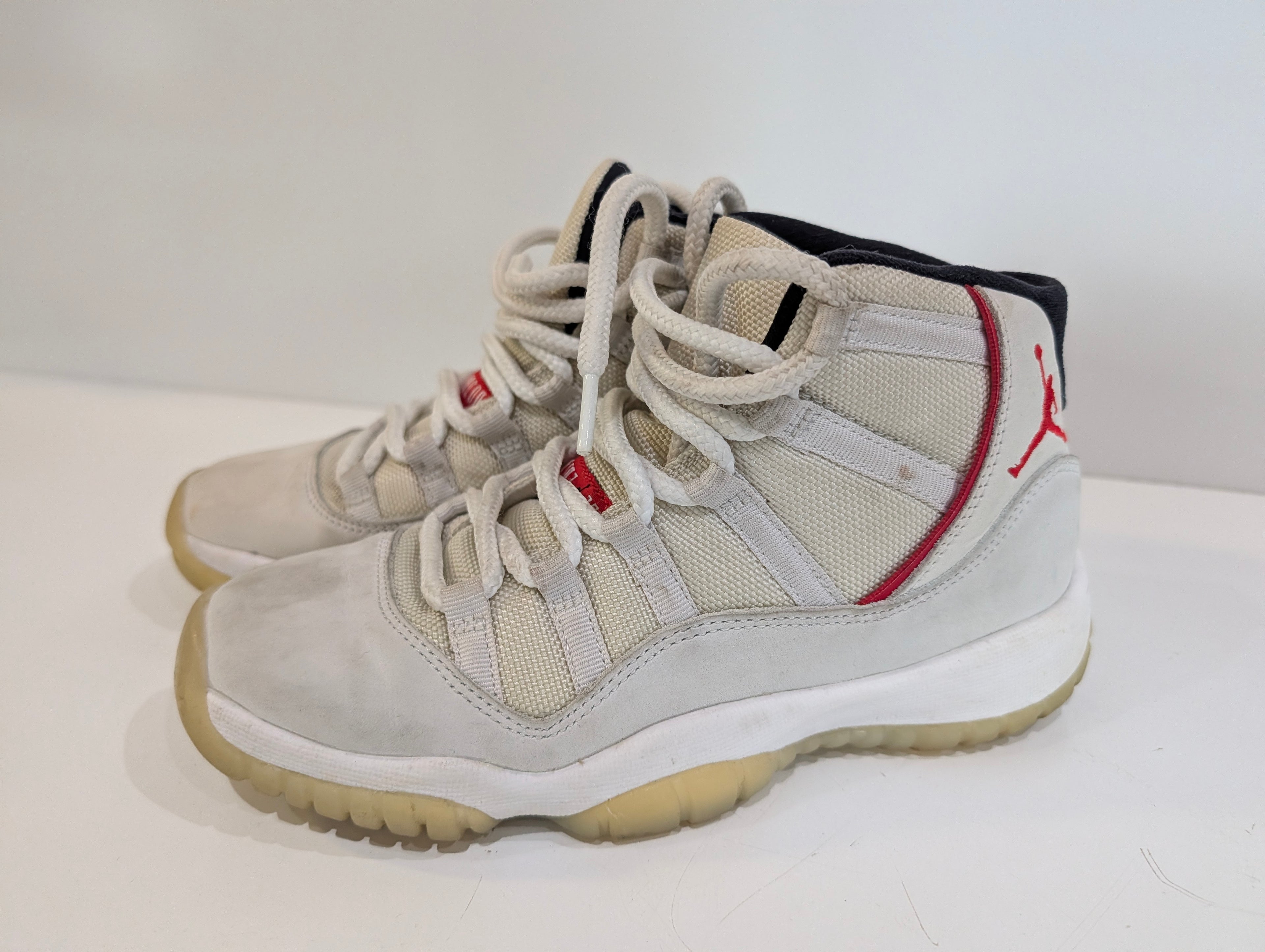 Nike Air Jordan 11 Retro Platinum Tint 378038-016 Youth Size 4Y Sneakers