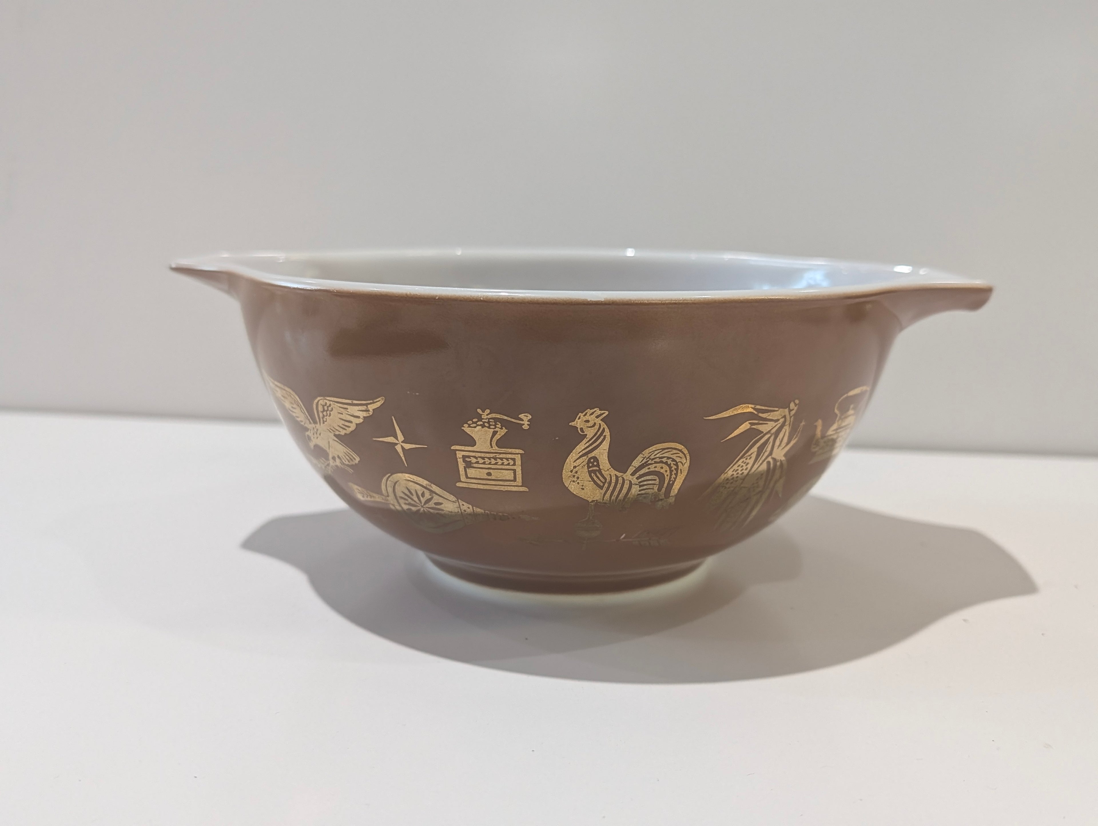 Vintage Pyrex Early American Cinderella Mixing Bowl Brown Gold Pattern 441
