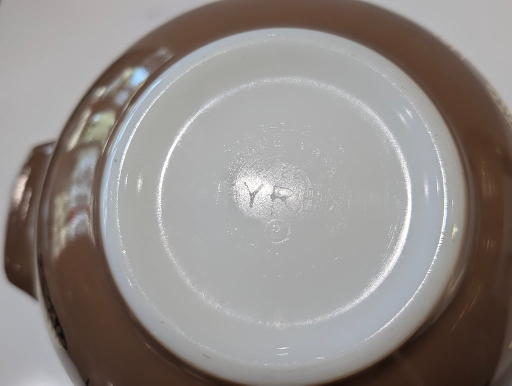Vintage Pyrex Early American Cinderella Mixing Bowl Brown Gold Pattern 441