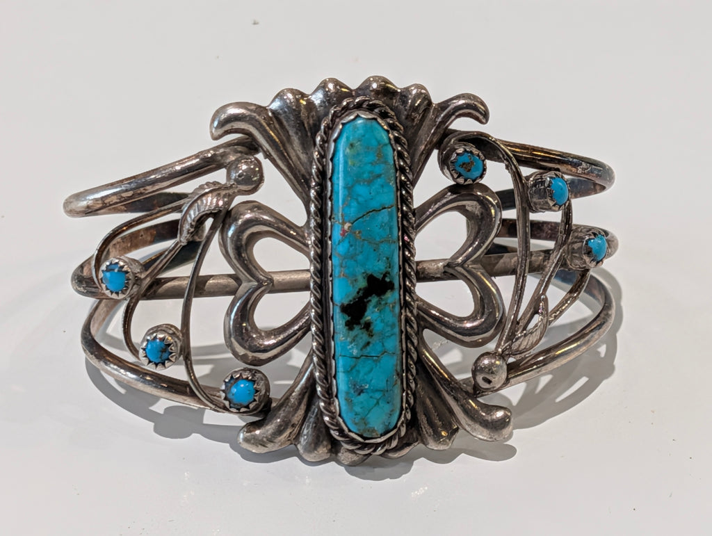 Vintage Sterling Silver Turquoise Cuff Bracelet Native Style Floral Design 43.1g