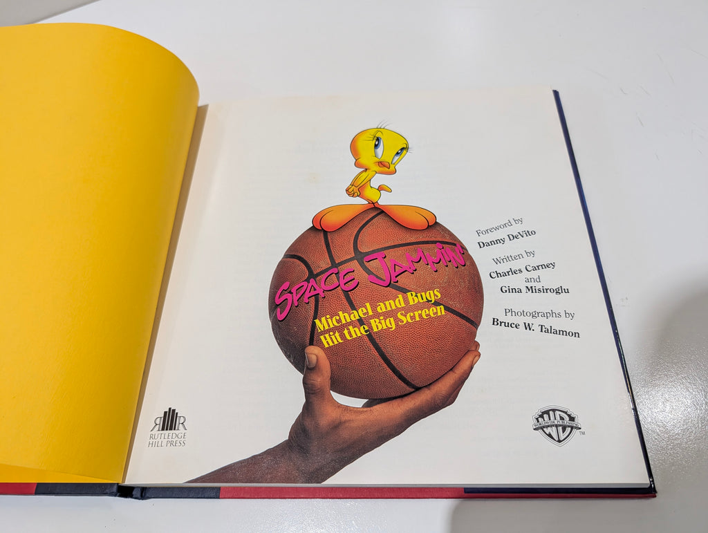 Vintage 1996 Space Jammin Michael Jordan Bugs Bunny Hardcover Movie Book WB