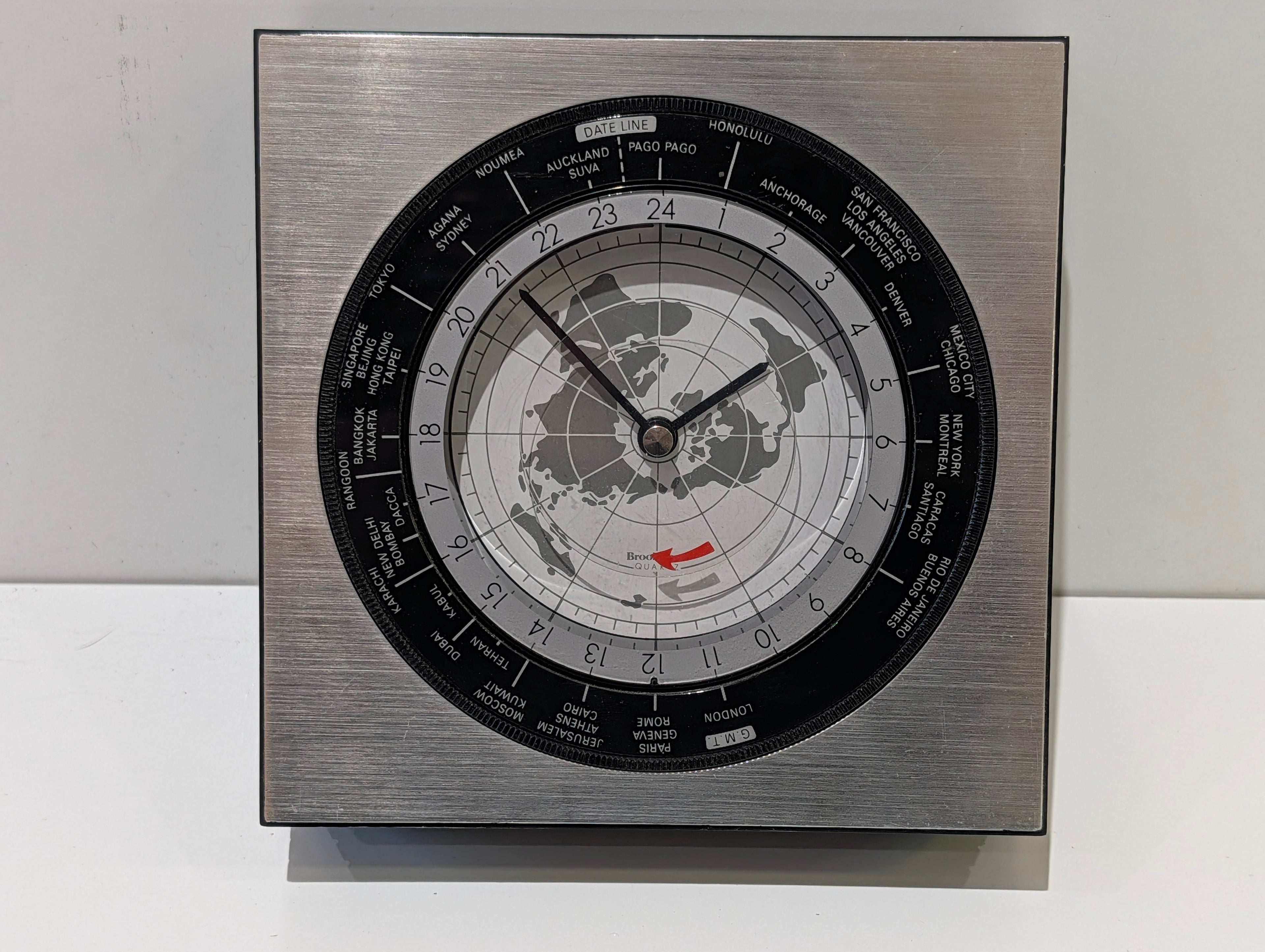 Vintage Brookstone Quartz World Time Zone Desk Clock Brushed Metal Display