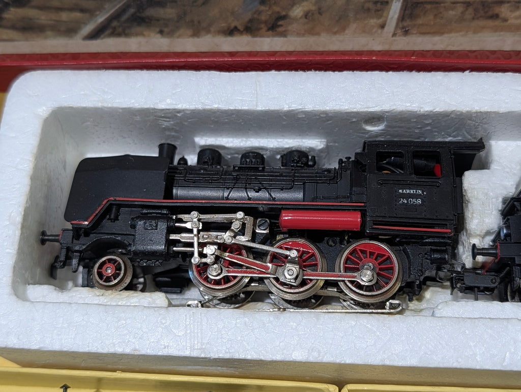 Vintage Märklin HO 3003 Steam Locomotive Train Set W Box Catalog Cars Germany